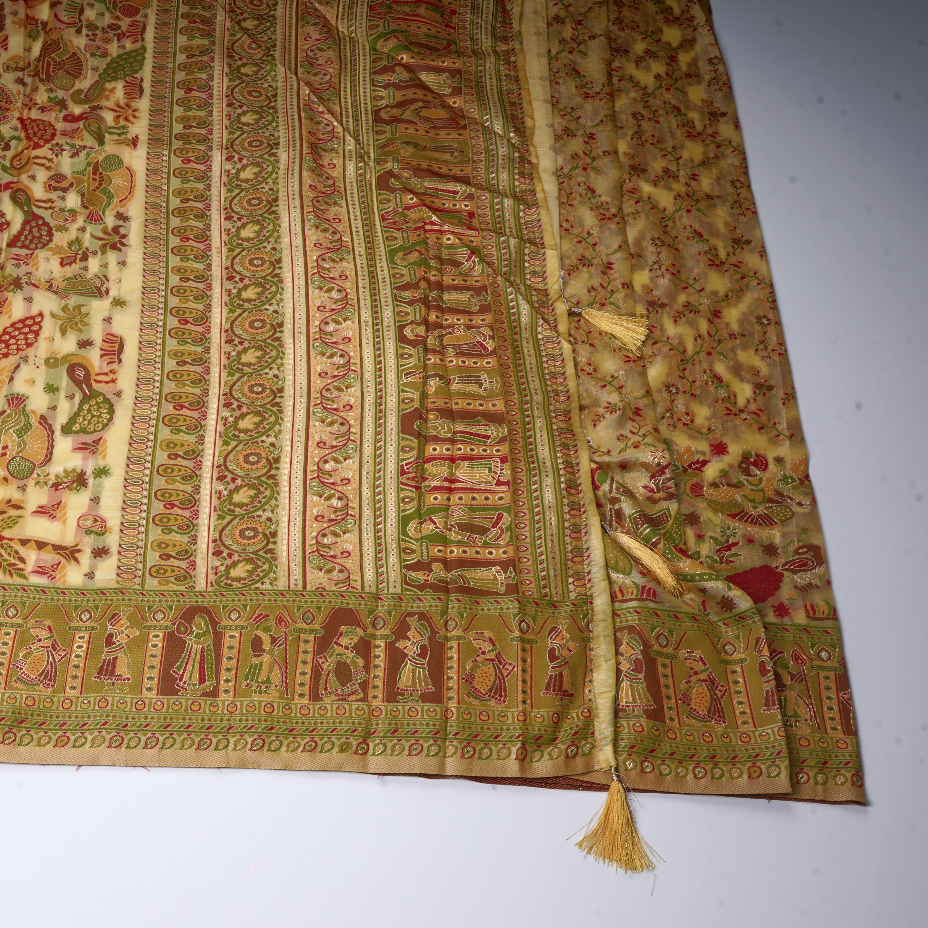 Dola Silk Saree With Pashmina Artistry