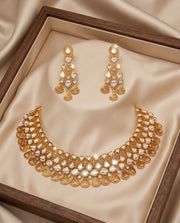 Regal Kundan-Studded Necklace set