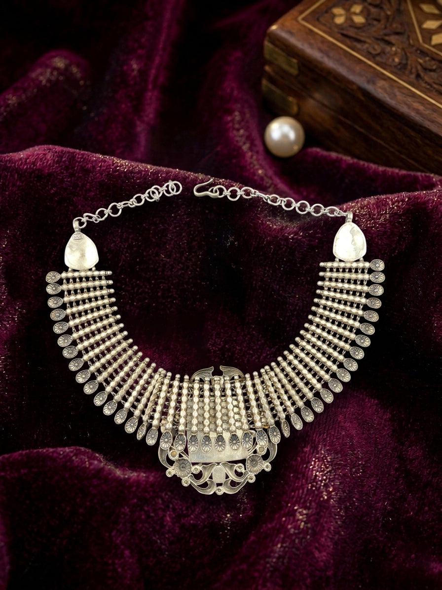 Vintage Radiance Necklace