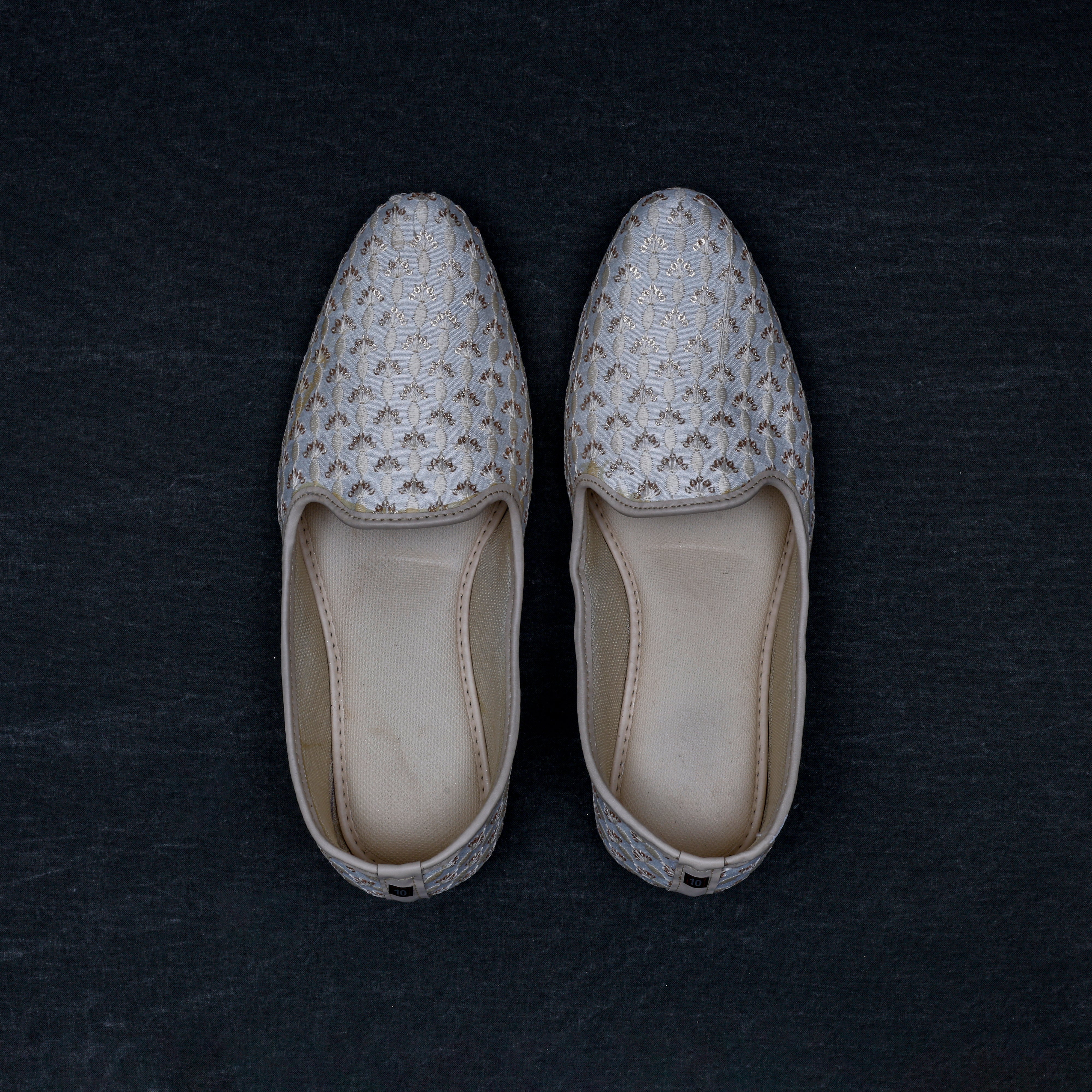 Cream Handcrafted Textured Ethnic Jutti