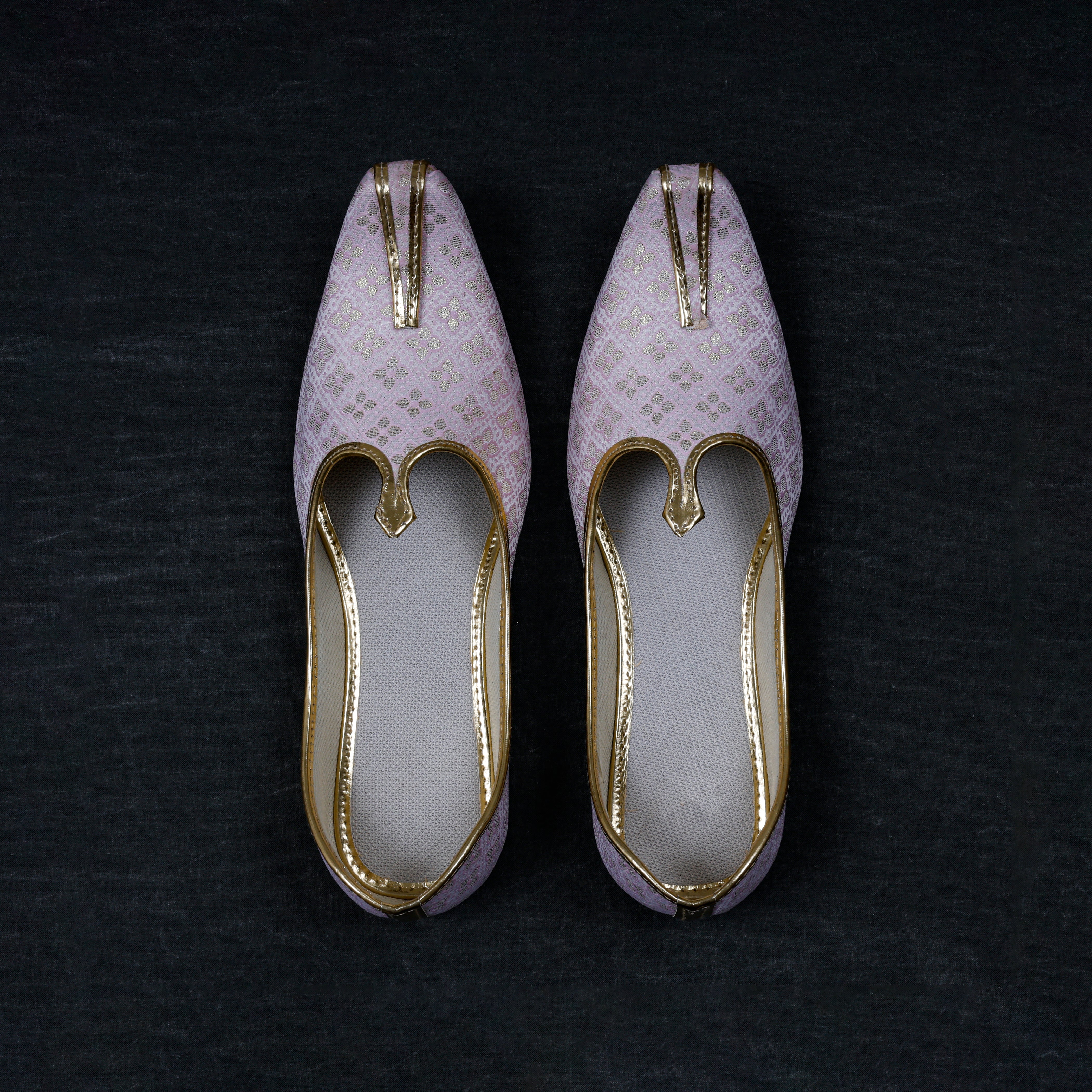 Textured Baby Pink Ethnic Mojari