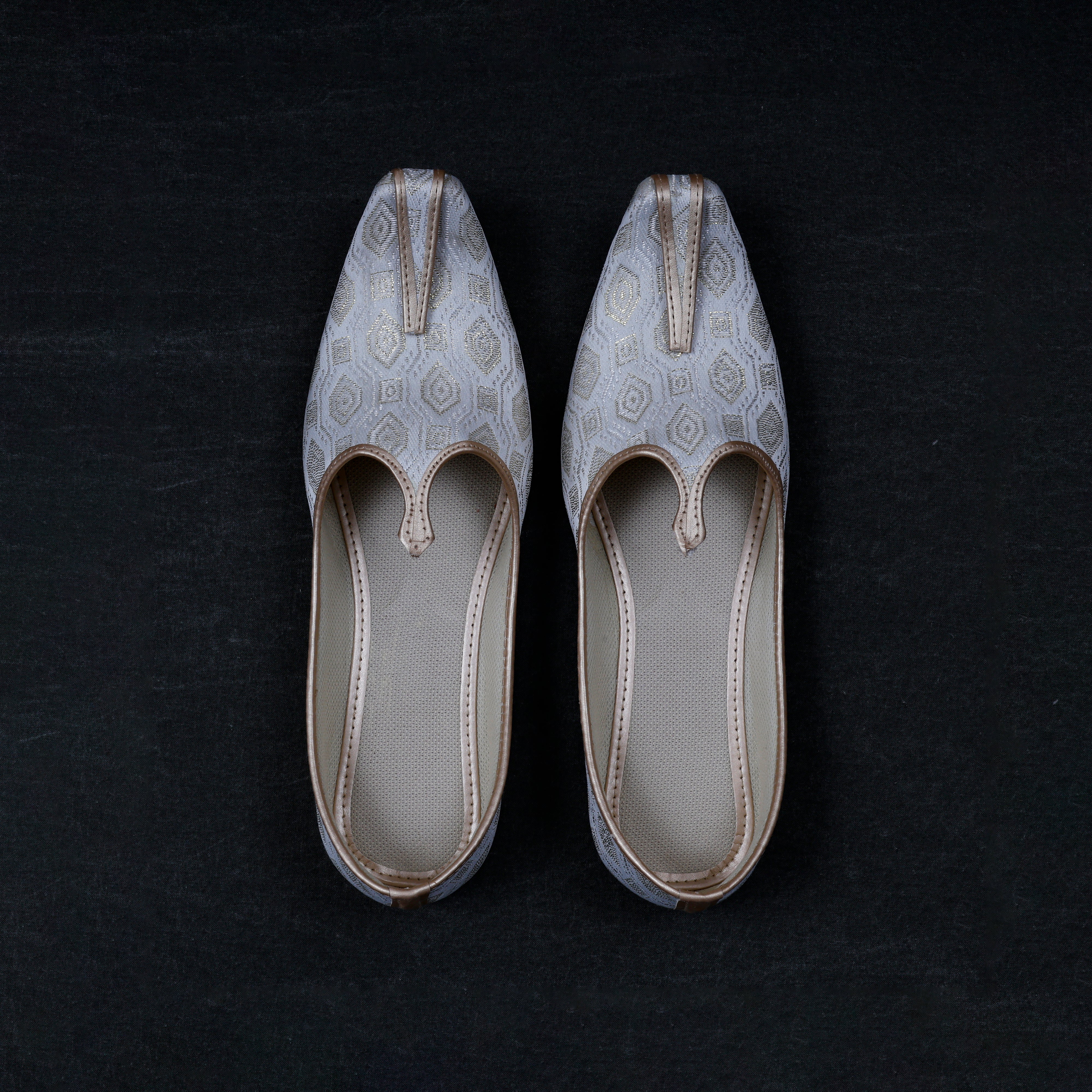 White Textured Handcrafted Mojari Flats