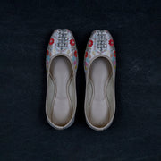 White Closed Toe Ethnic Jutti