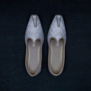 White Closed Toe Traditional Mojari