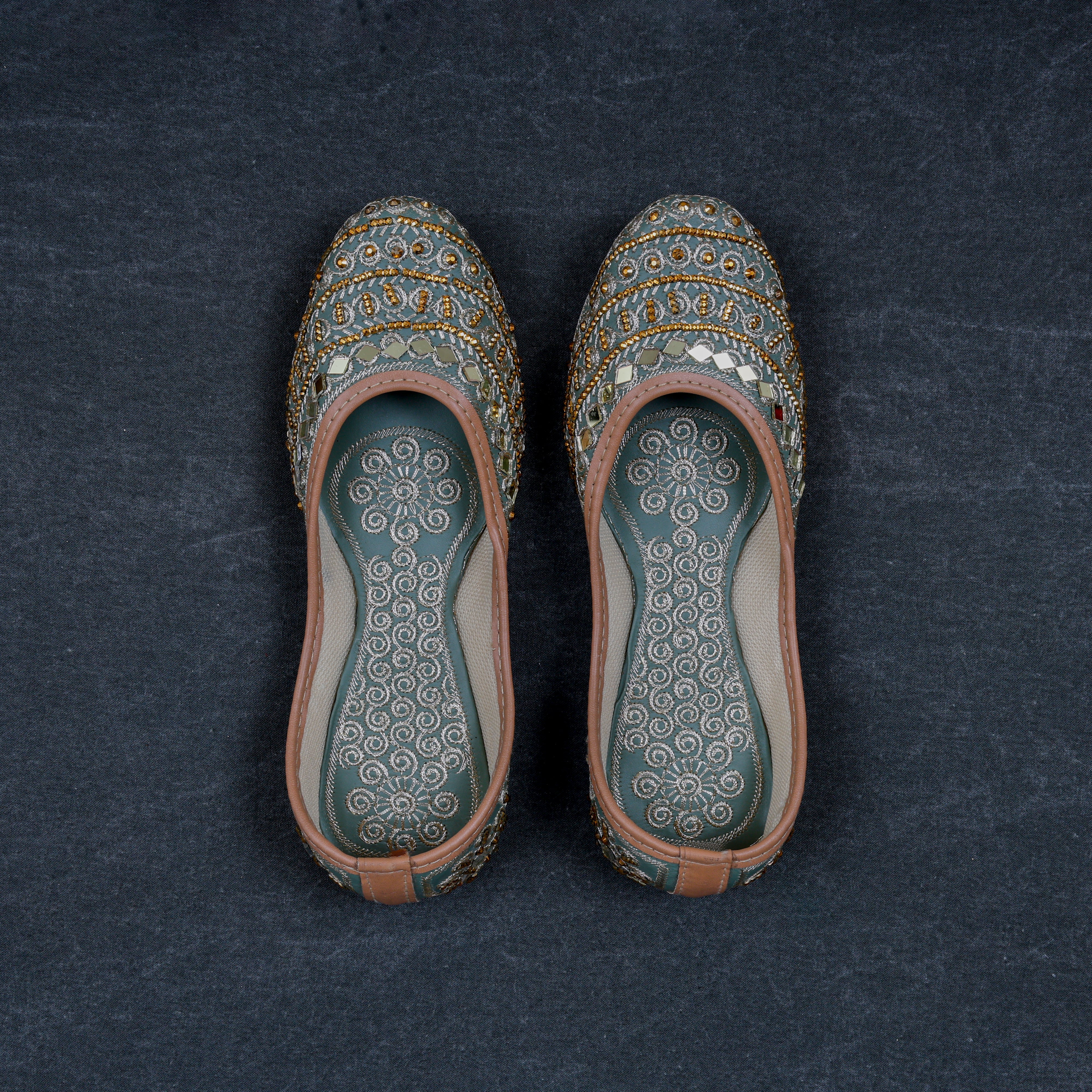 Green Two Tone Heritage Ethnic Jutti