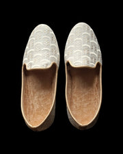 White Handcrafted Traditional Ethnic Jutti