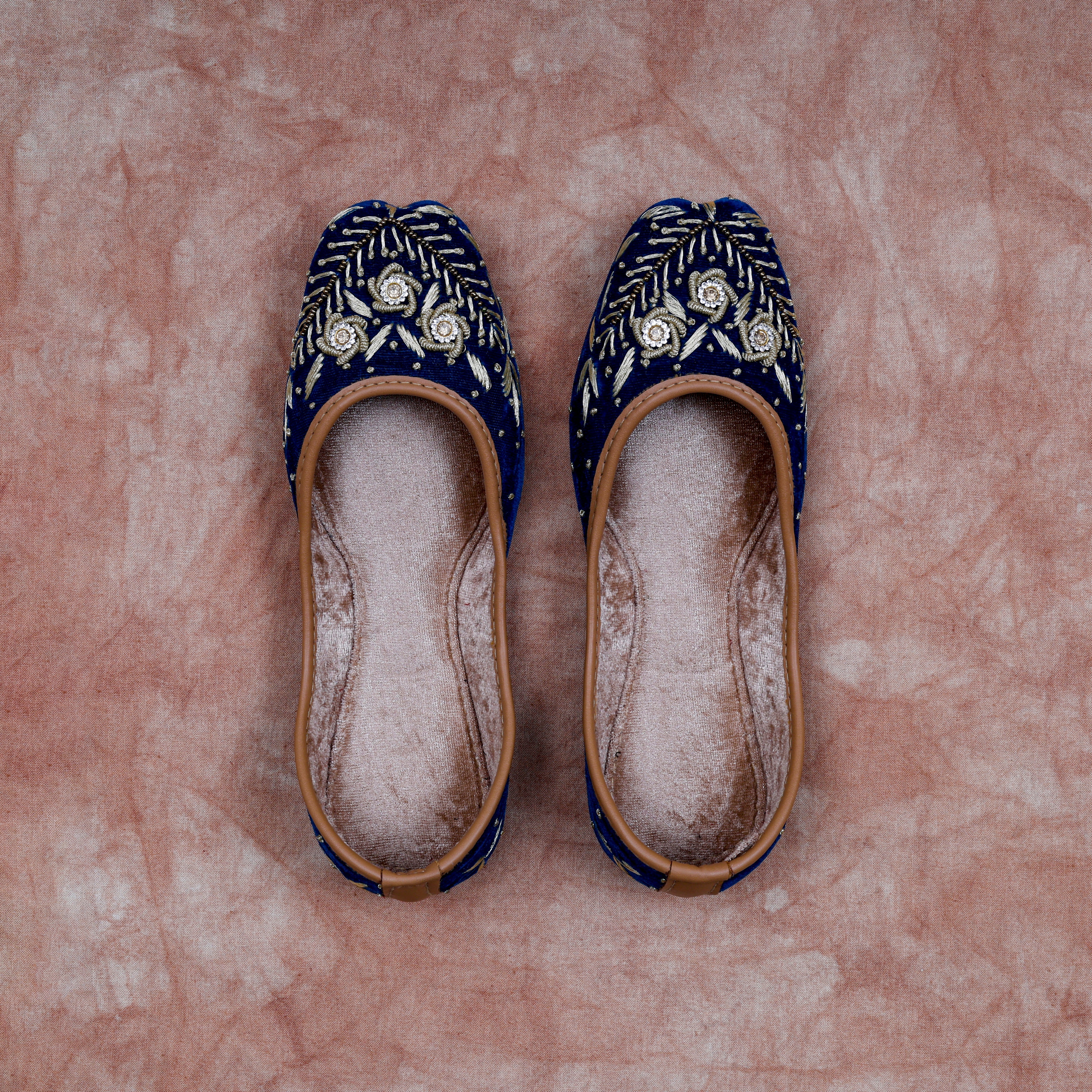 Blue Velvet Heritage Square Toe Jutti