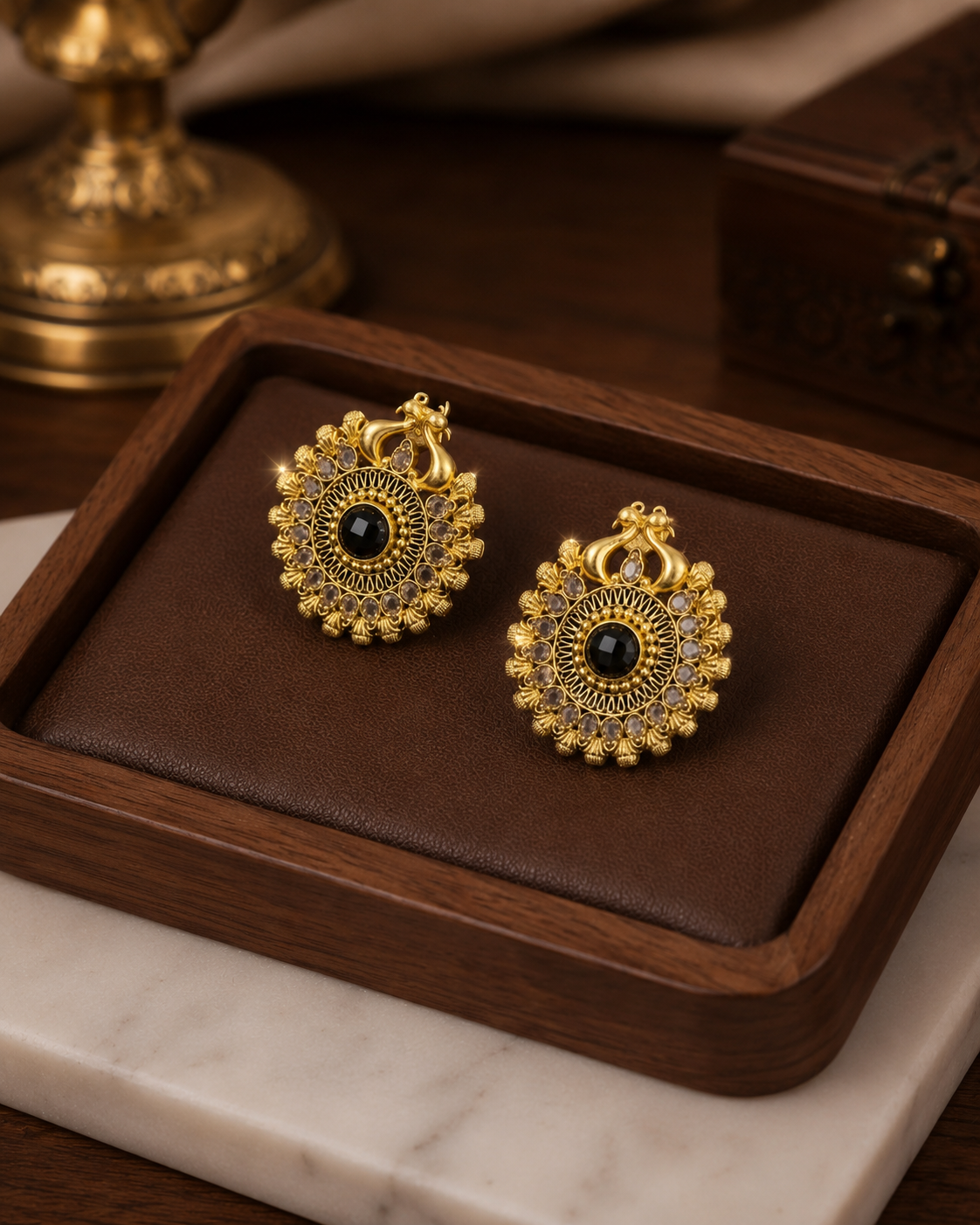 Onyx peacock Studs