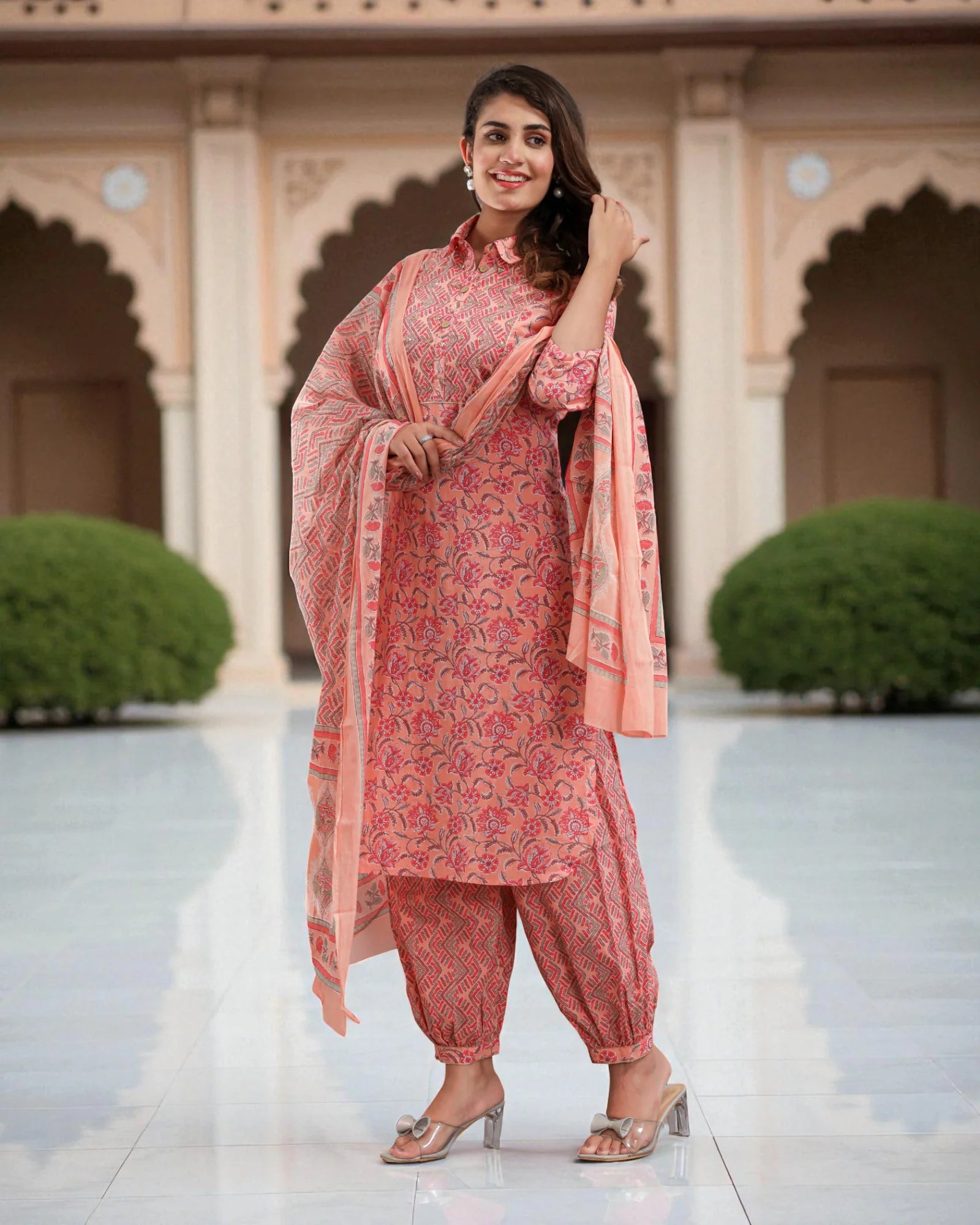 Kurta Set with Floral Embroidery
