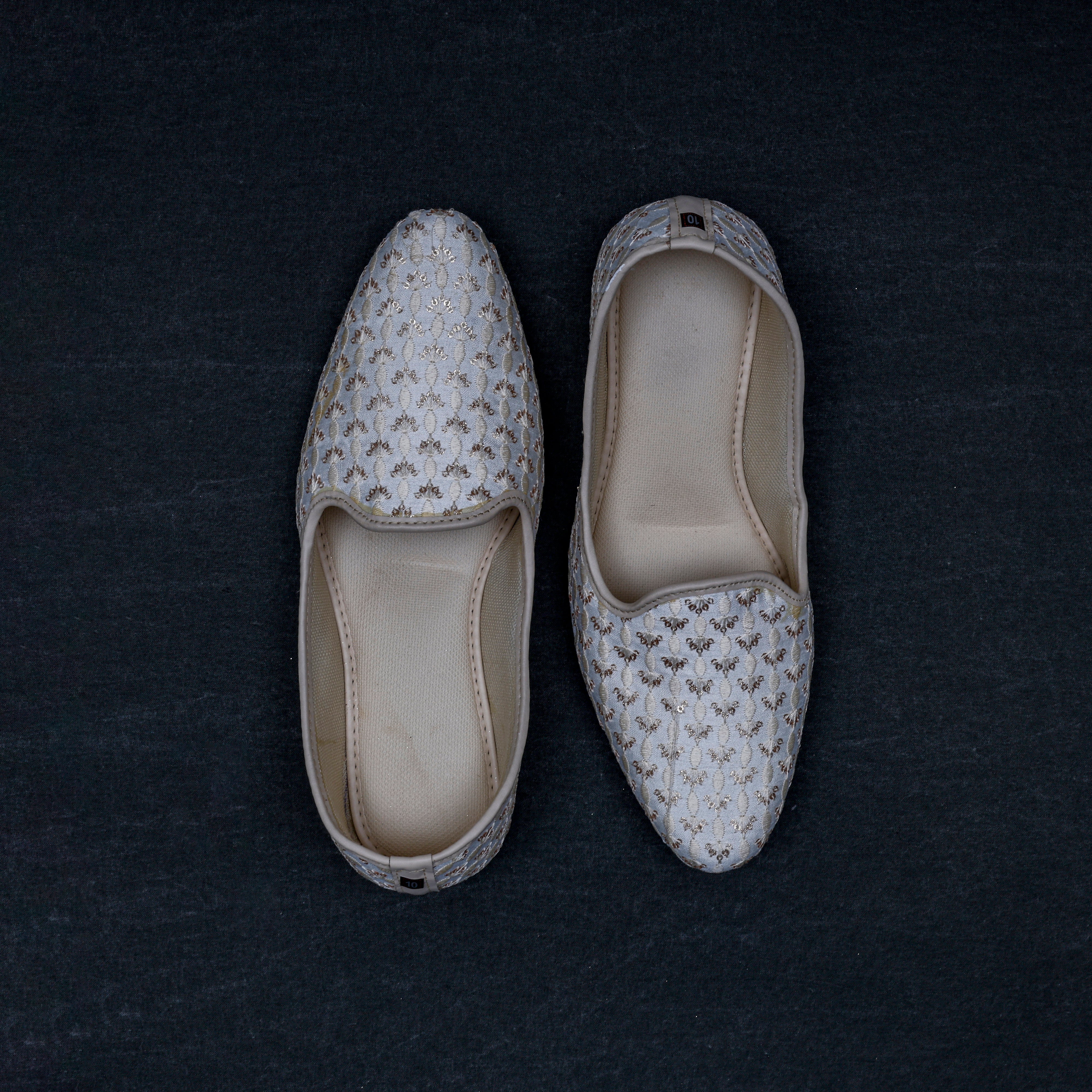 Cream Handcrafted Textured Ethnic Jutti