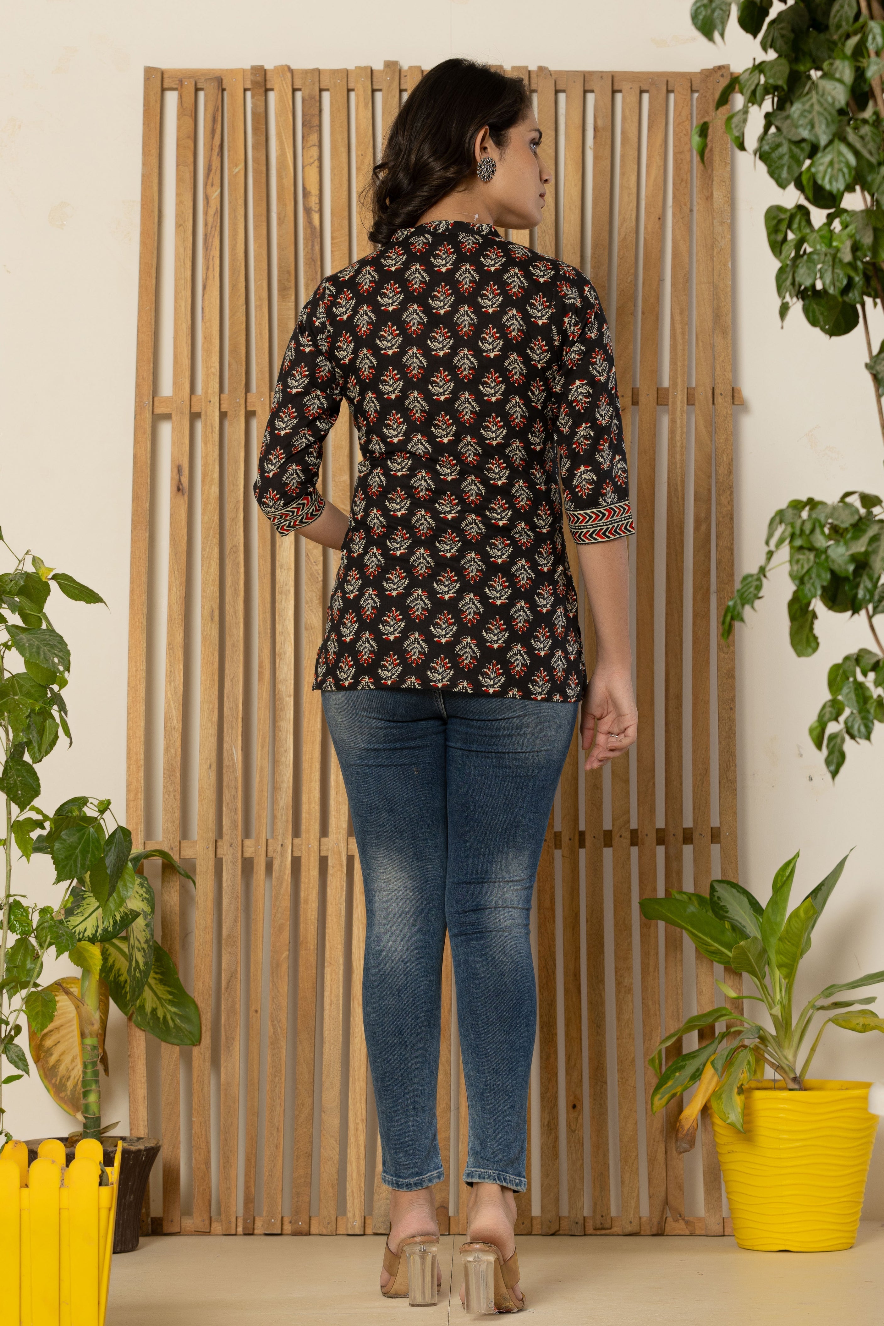 Floral Cotton Embroidered Kurta