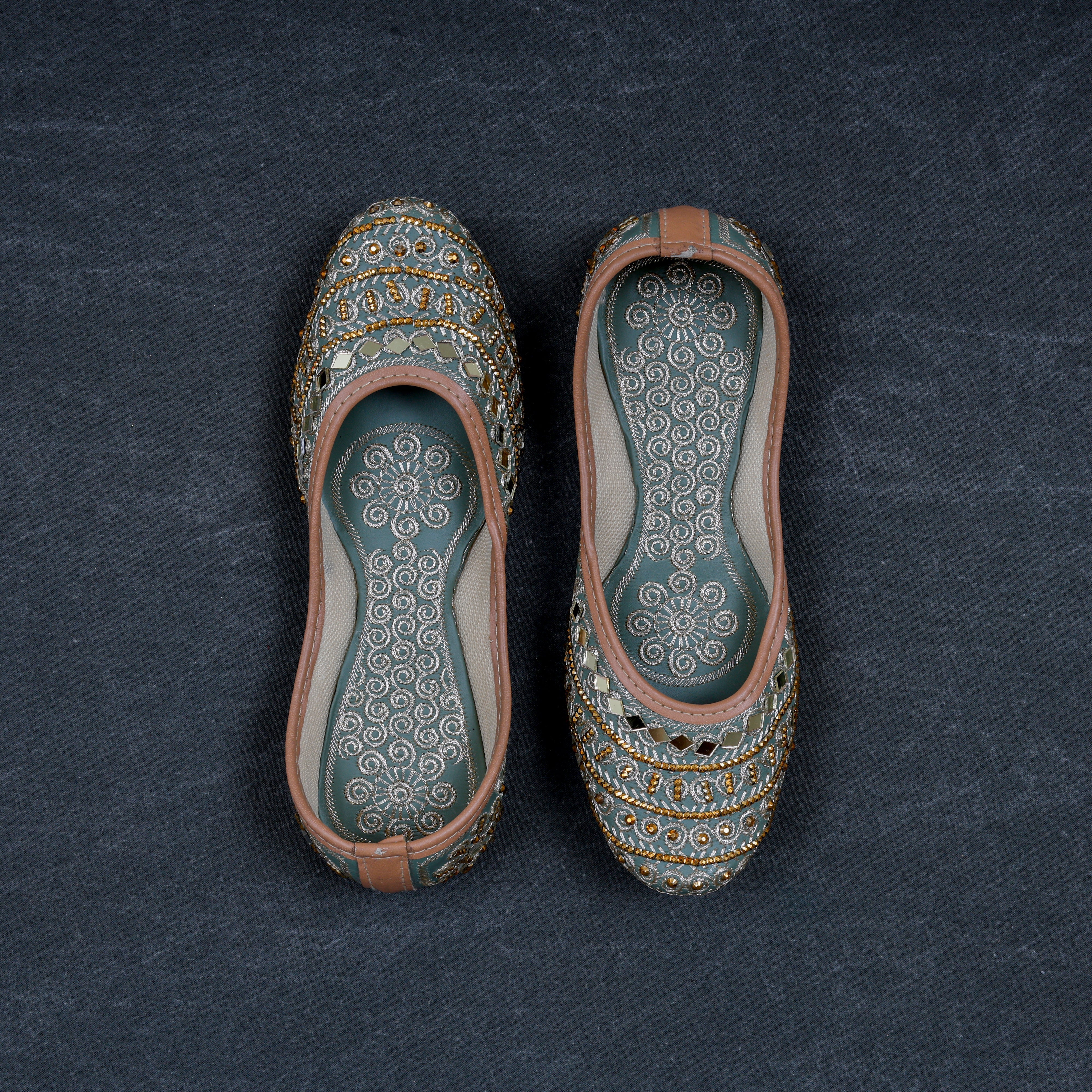 Green Two Tone Heritage Ethnic Jutti