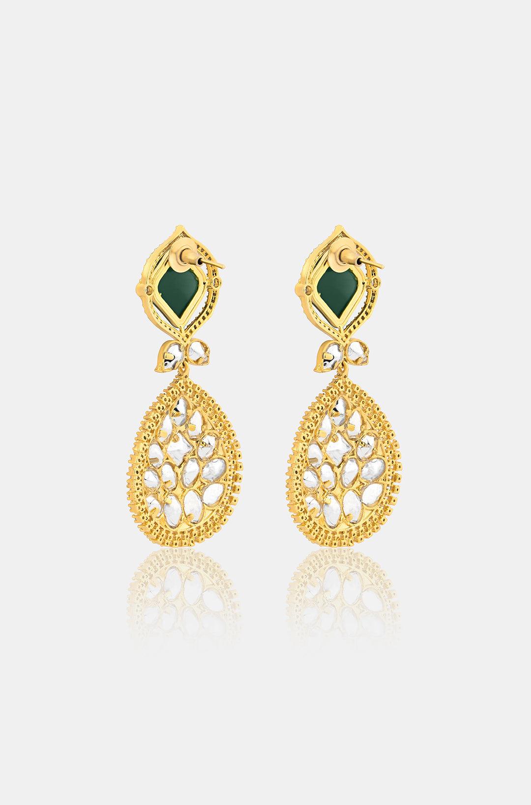 Carved Emerald Kundan Earrings - Dyulokha
