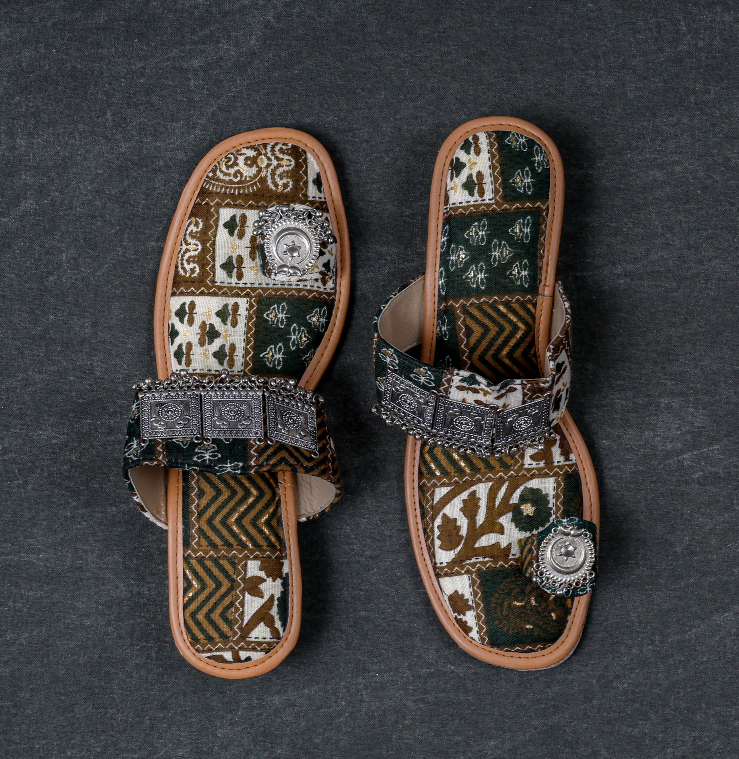 Green Two Tone Ethnic Flats