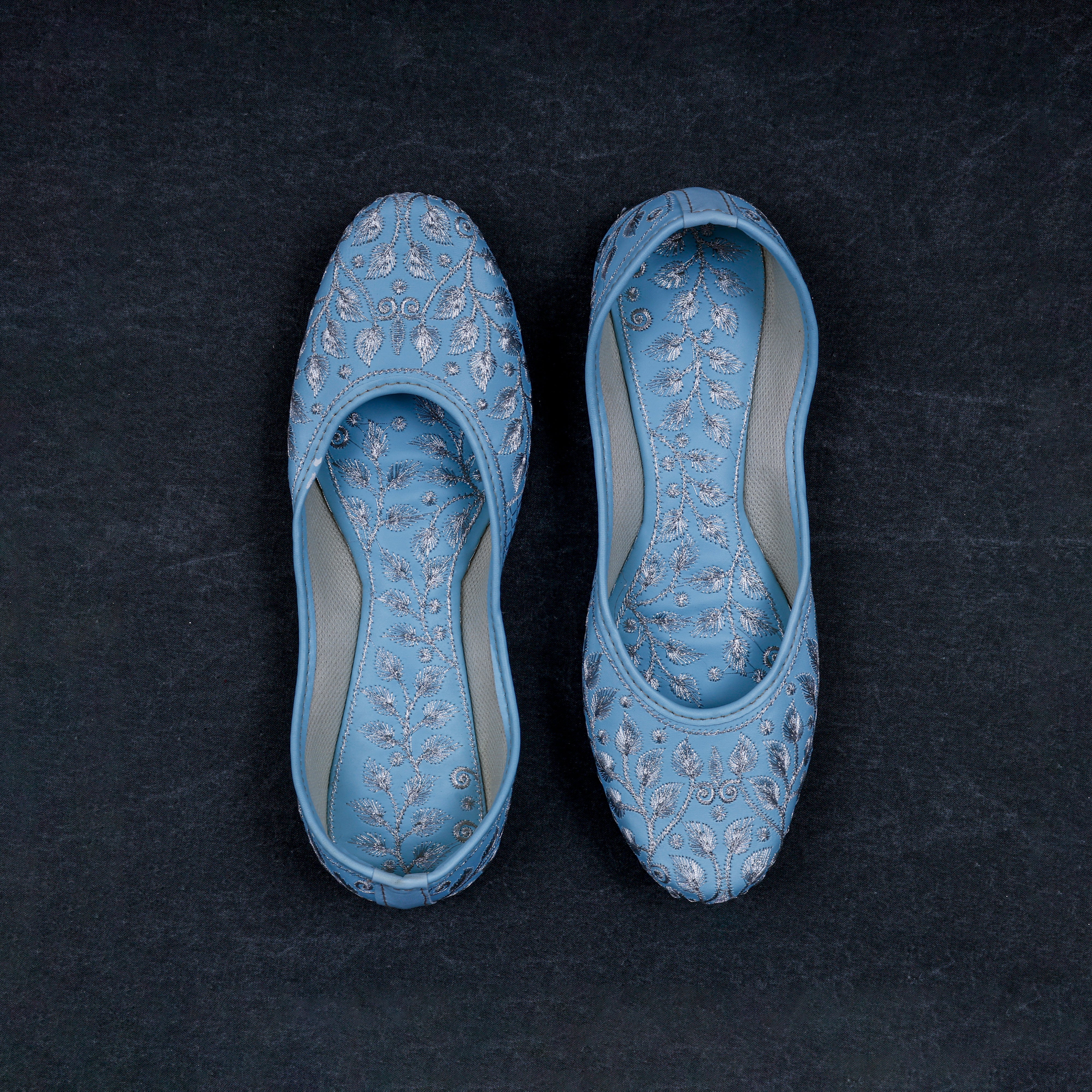 Almond Textured Sky Blue Jutti