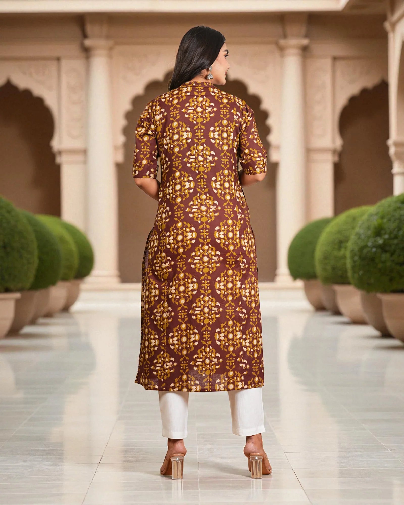 Cotton Thread Embroidered Kurta