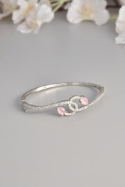 Rose Petal Gleam Bracelet - Dyulokha