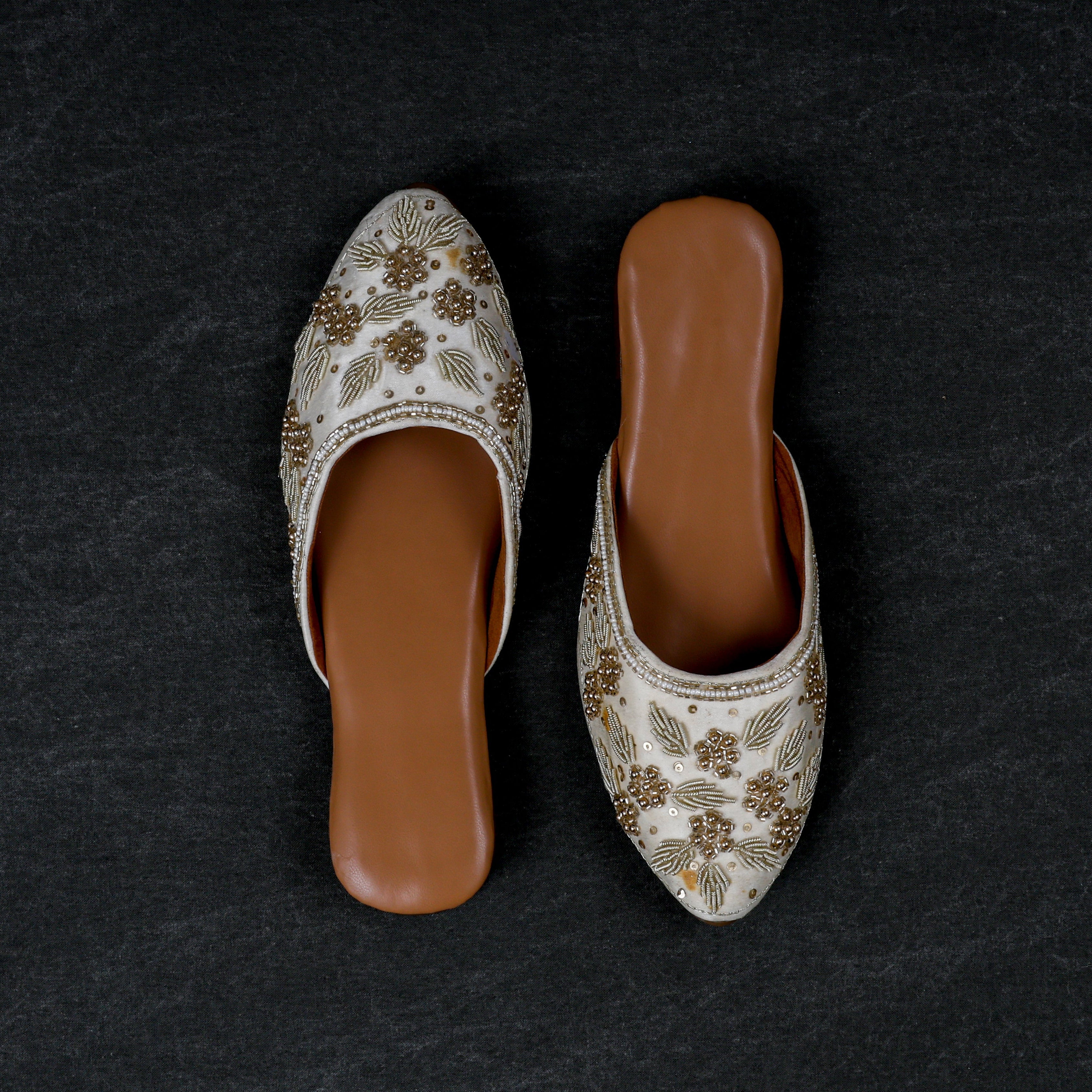 Cream Textured Fabric Pointed Mules