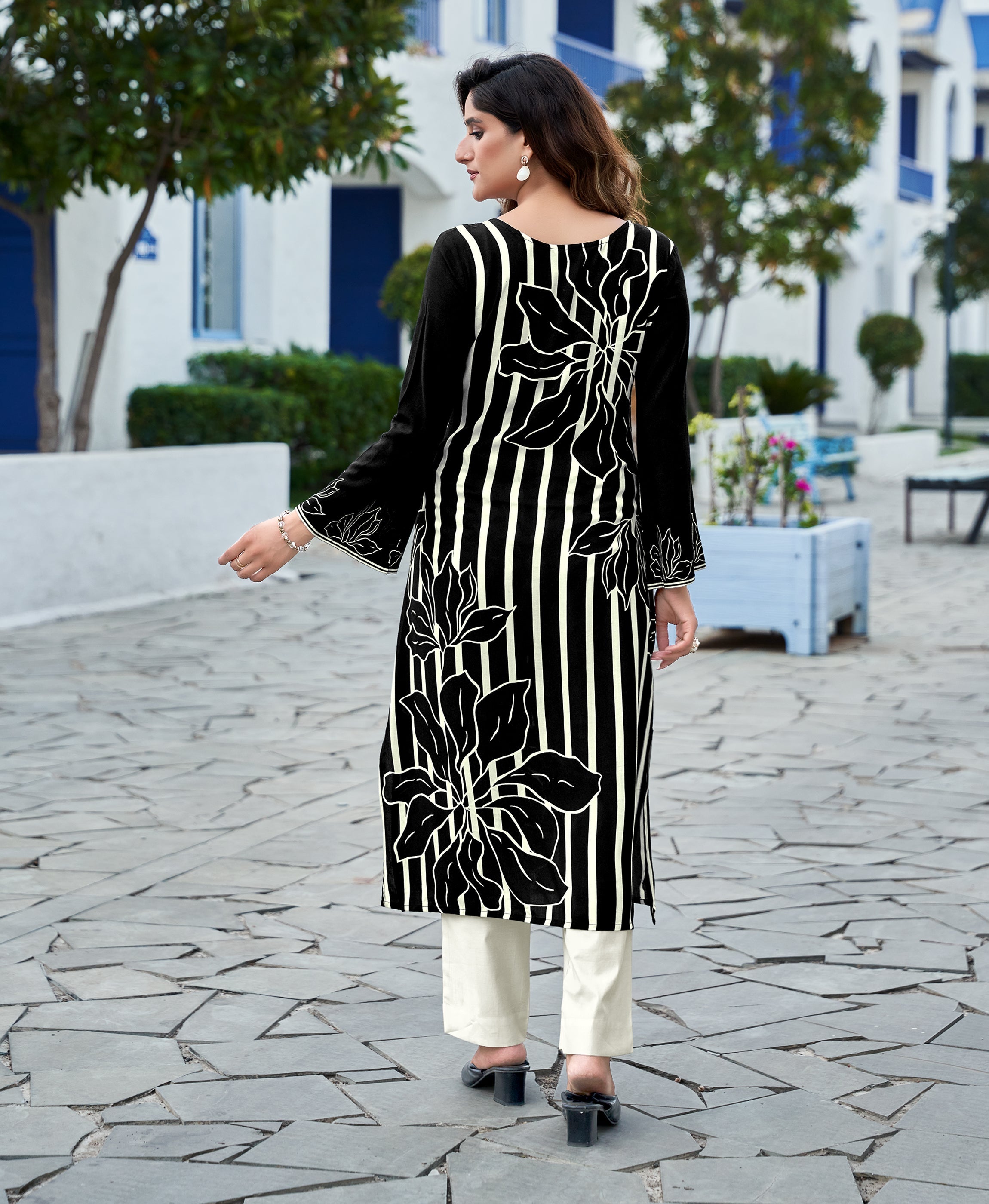 Floral Pattern Ethnic Kurta