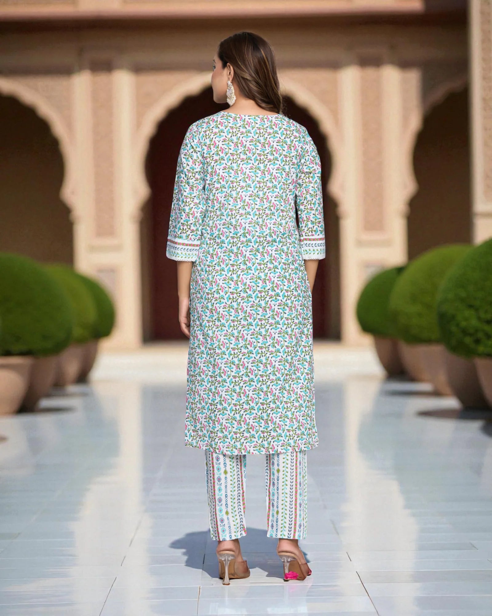 Floral Cotton Kurta Set With Scarf