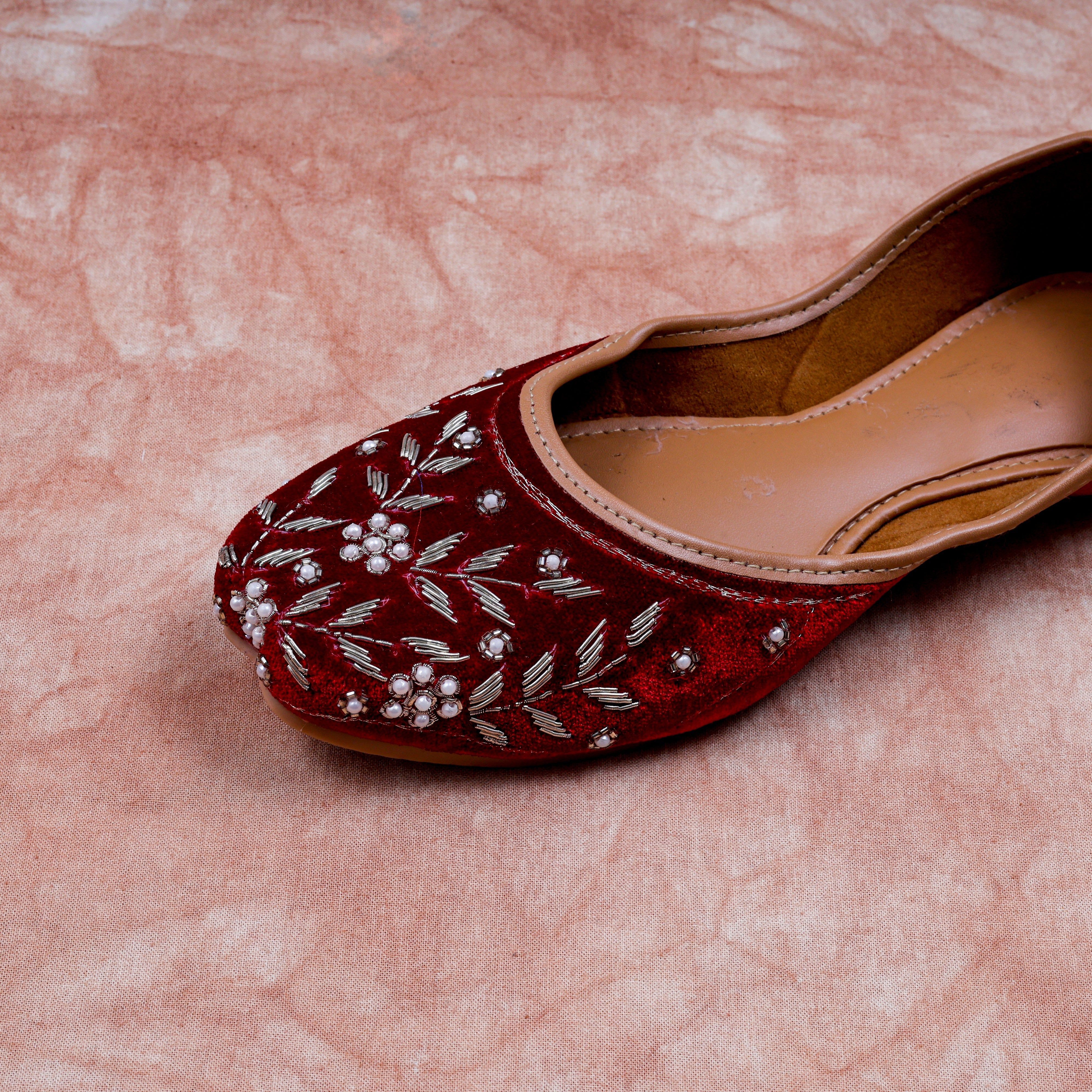Maroon Velvet Two Tone Ethnic Jutti