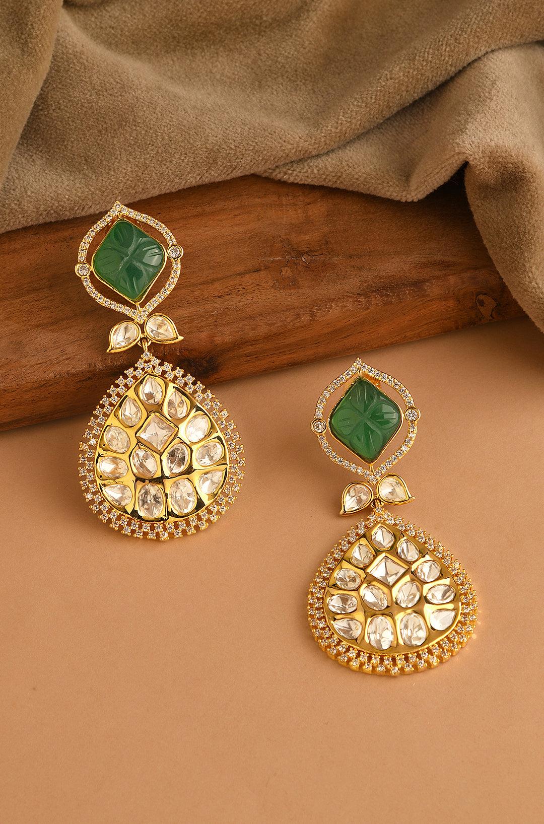 Carved Emerald Kundan Earrings - Dyulokha
