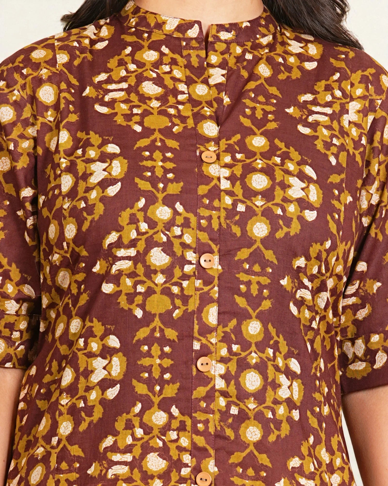 Cotton Thread Embroidered Kurta