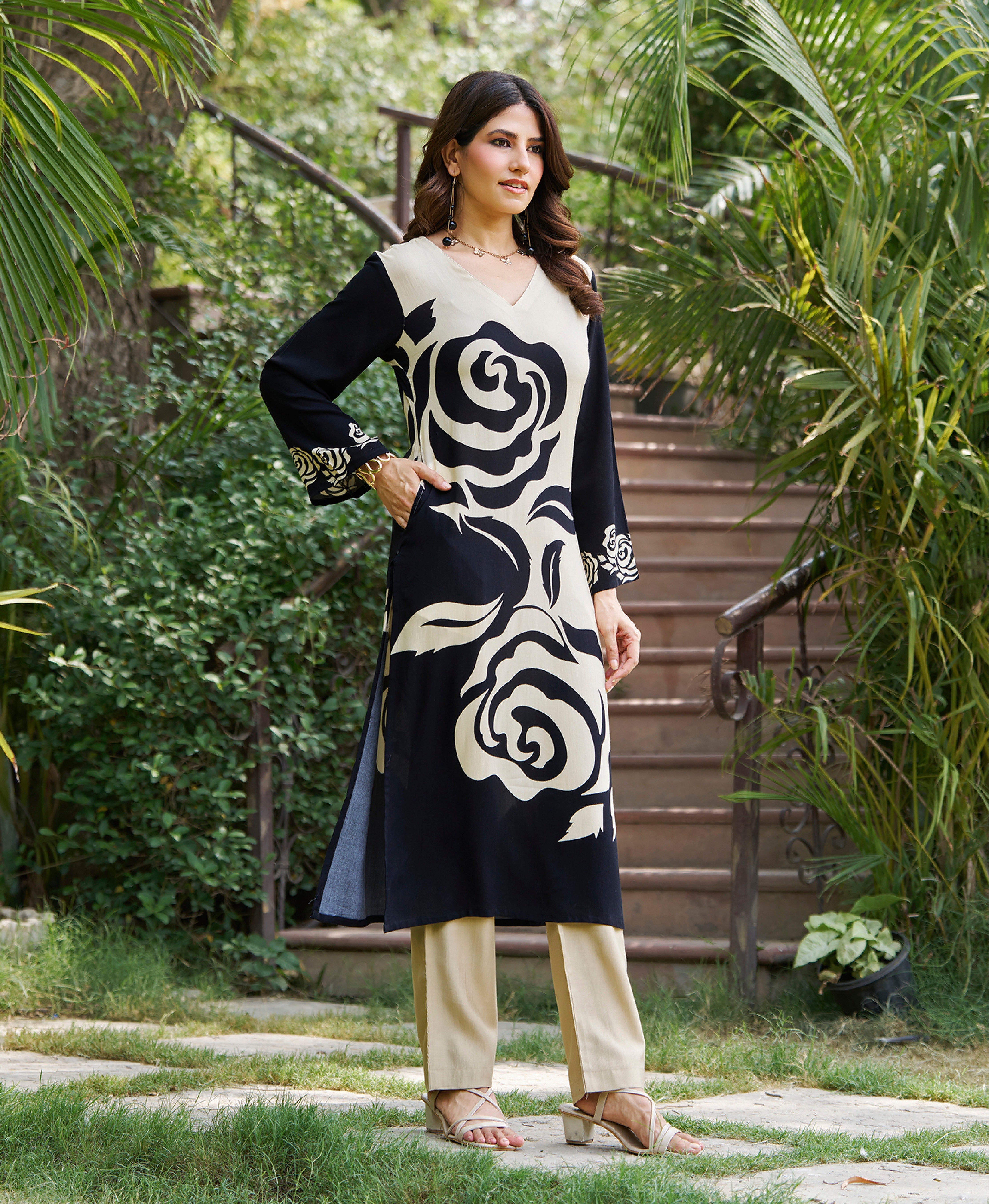 Striped Botanical Print Kurta