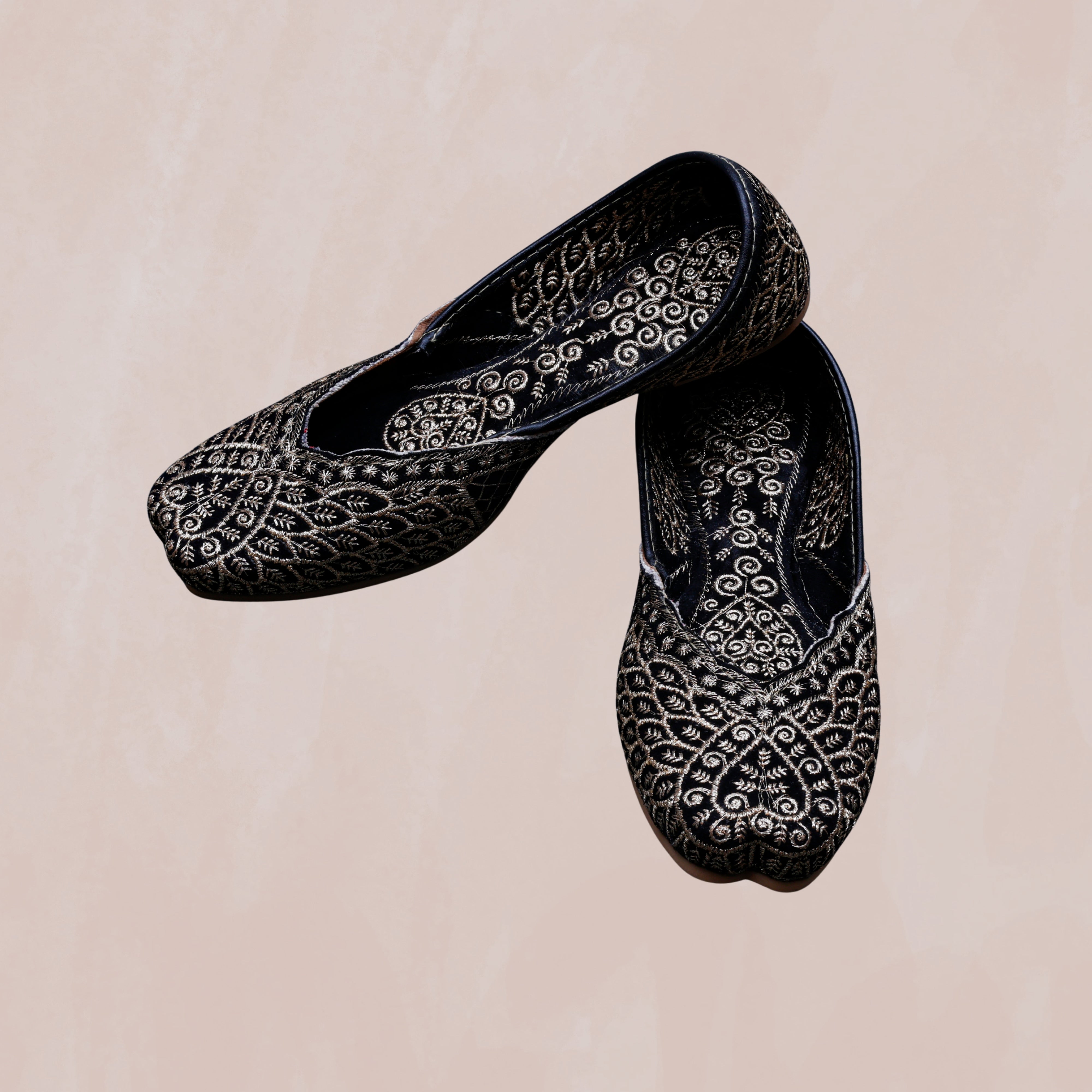 Black Two Tone Heritage Jutti