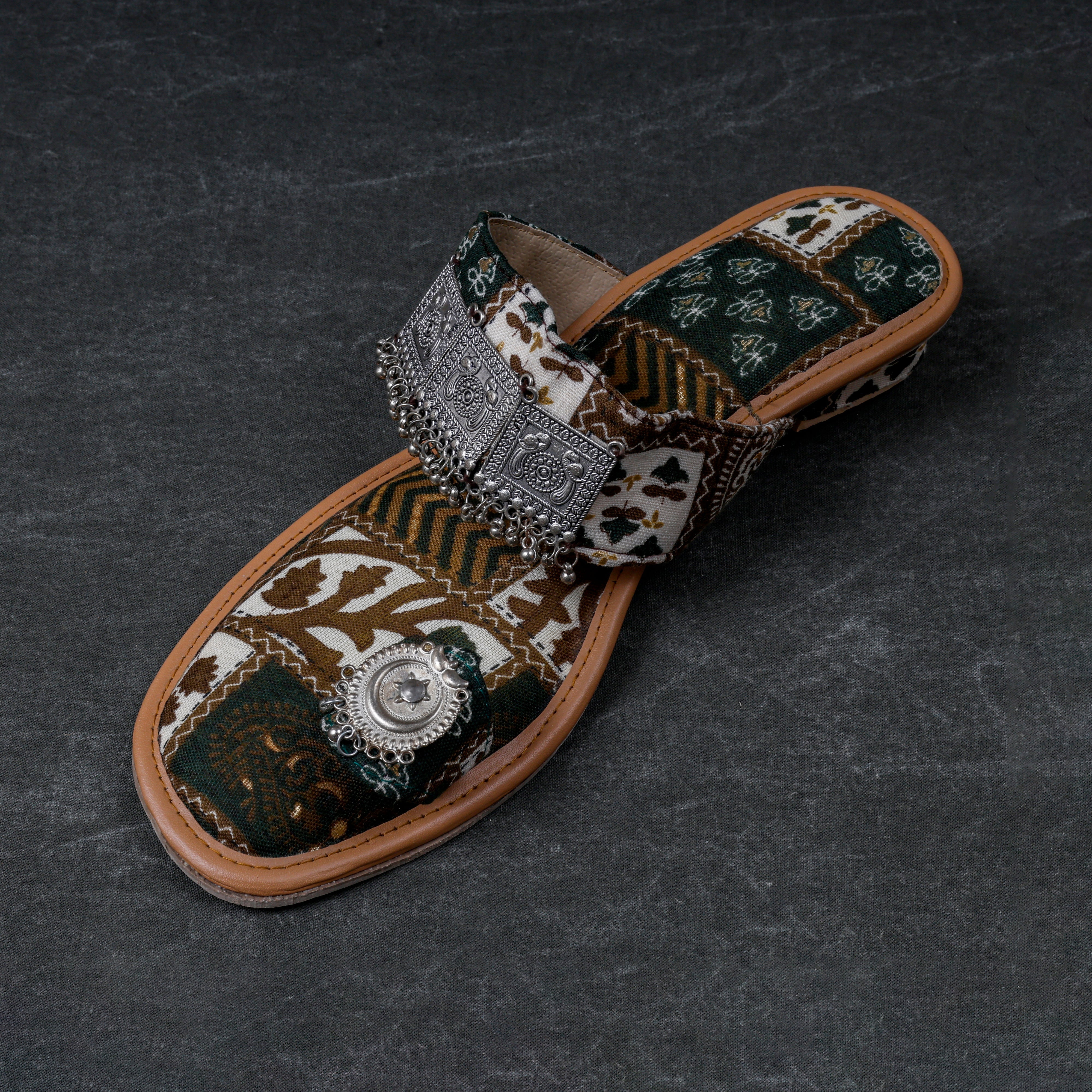 Green Two Tone Ethnic Flats
