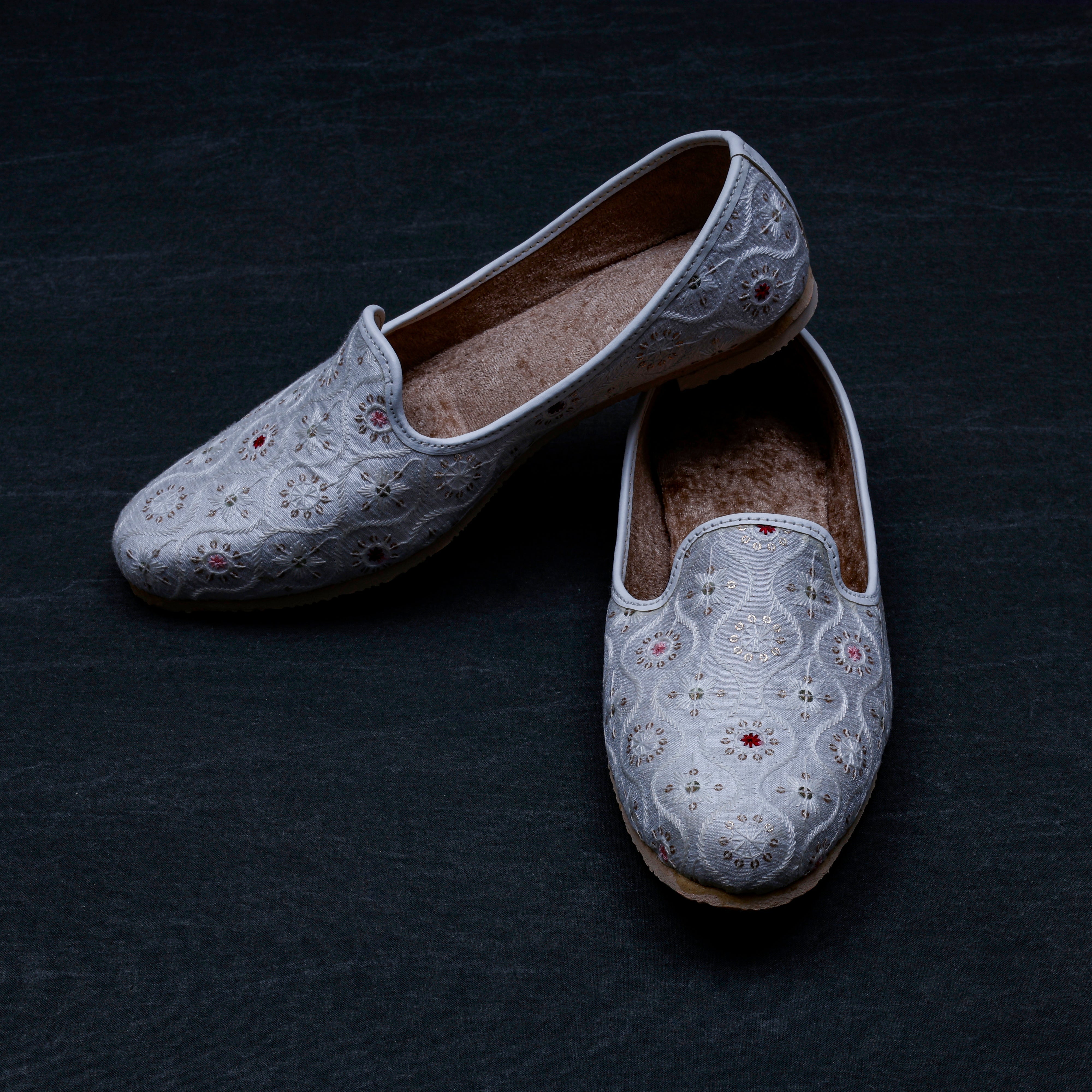White Textured Almond Shape Jutti