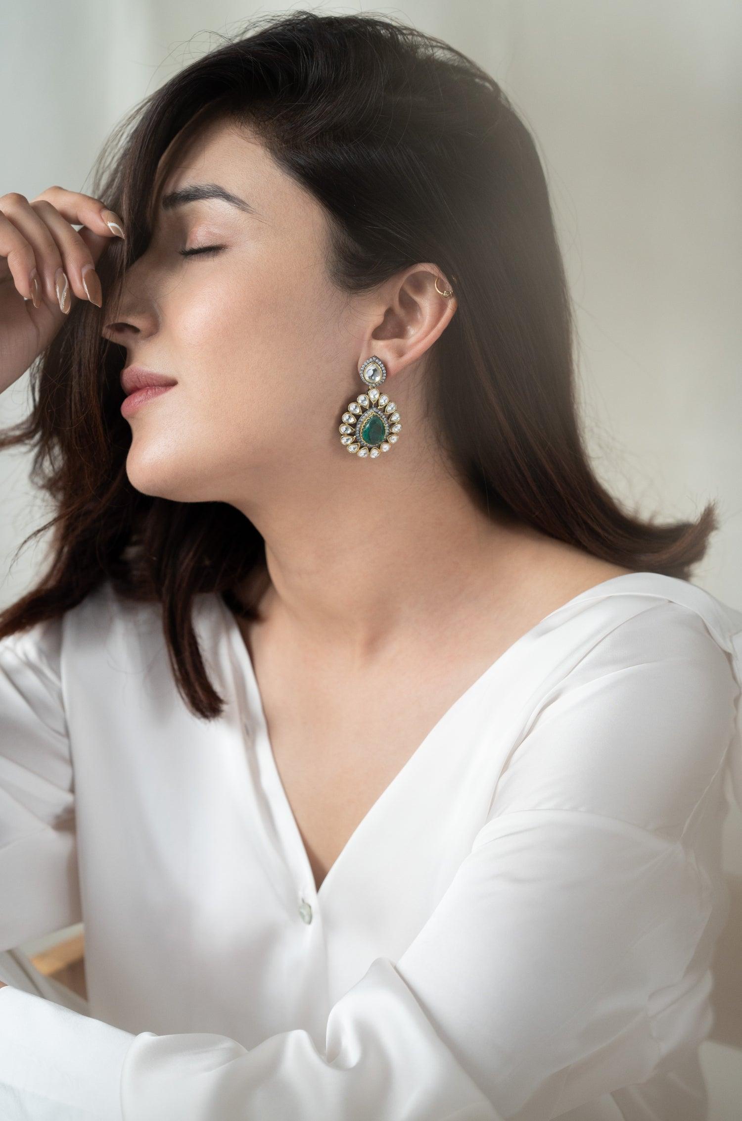Glistening Emerald Polki Earrings - Dyulokha