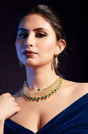 Emerald Accentuated CZ Necklace Set - Dyulokha