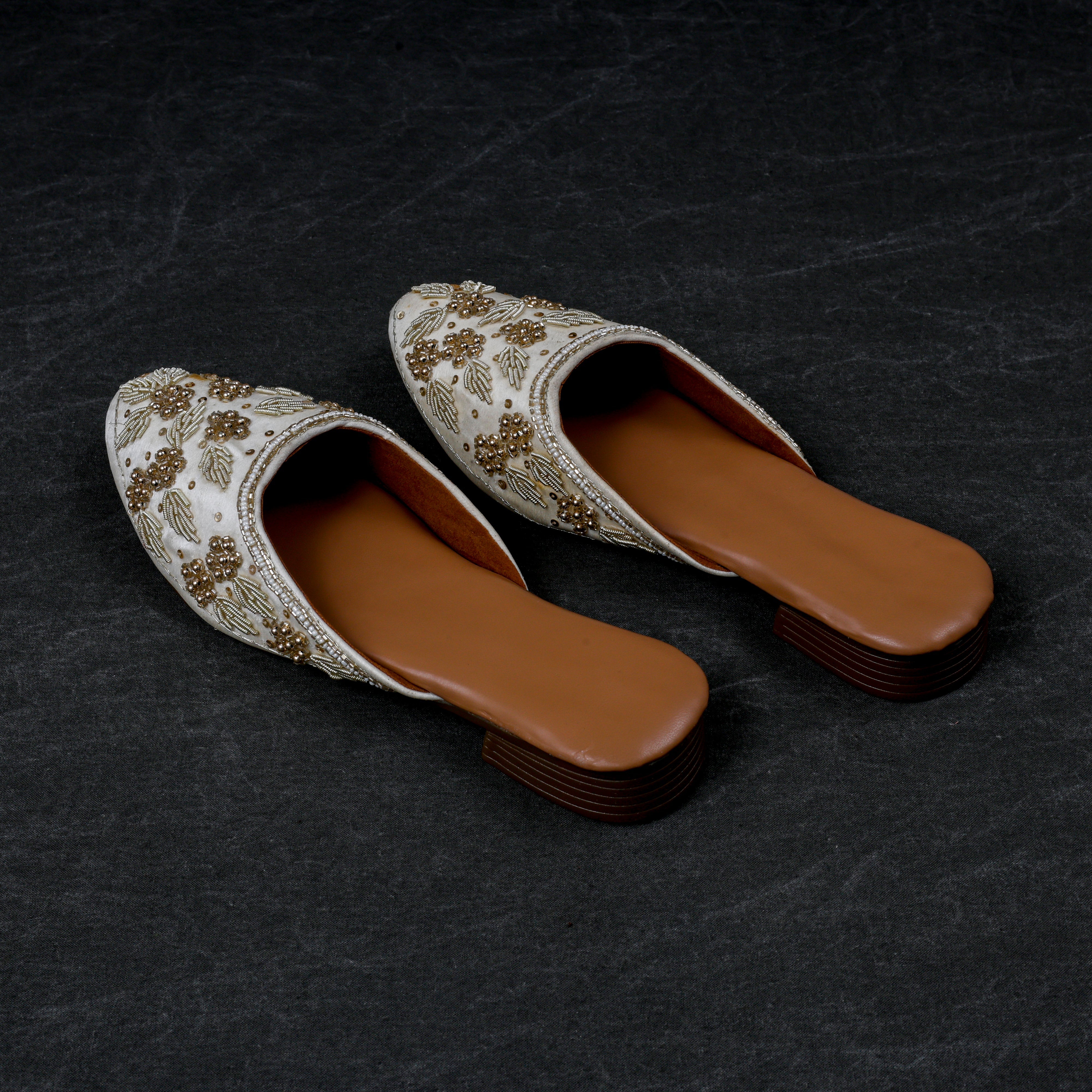 Cream Textured Fabric Pointed Mules