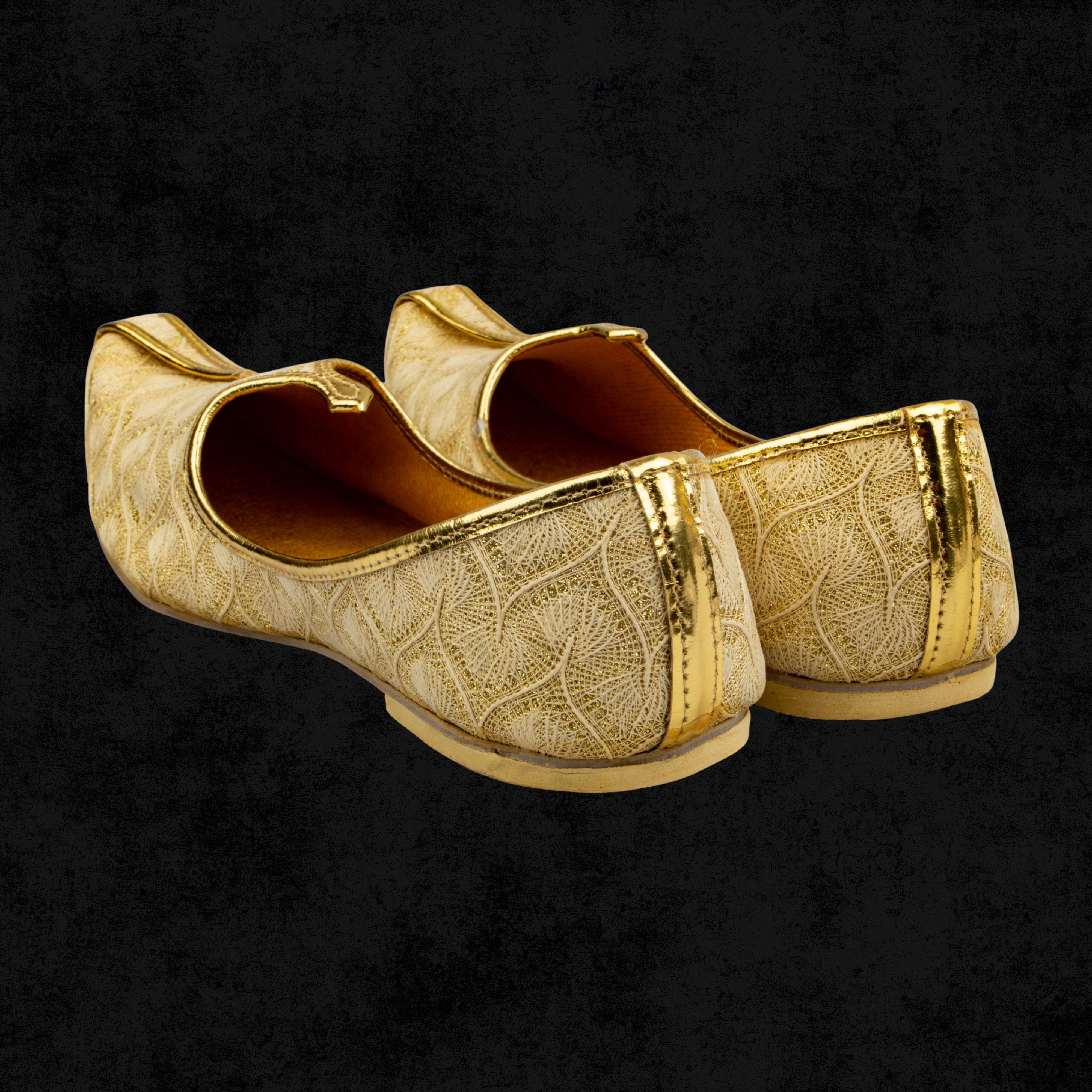Gold Textured Artisan Pointed Mojaris