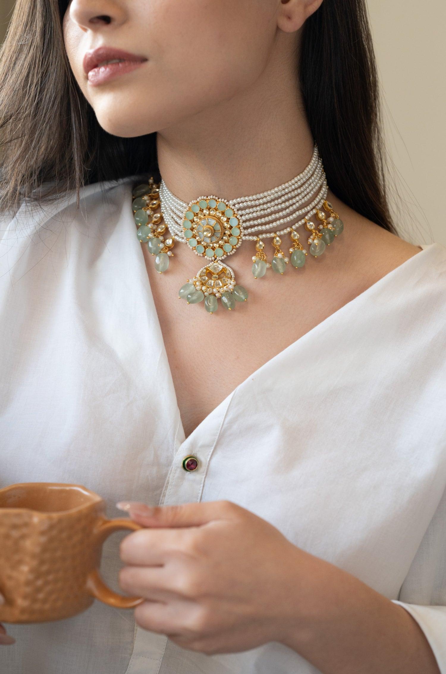 Pastel Mint Pearl Necklace - Dyulokha
