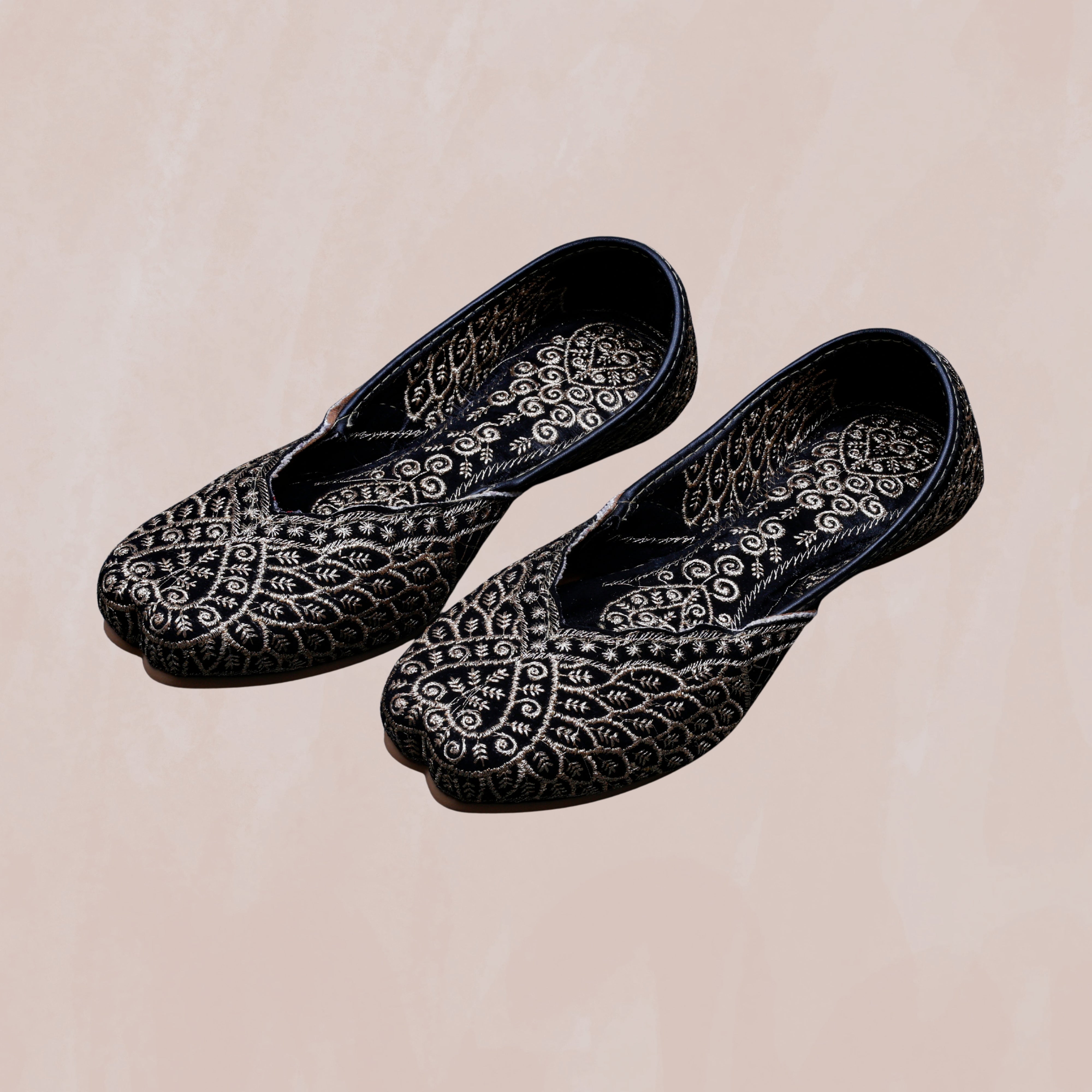 Black Two Tone Heritage Jutti