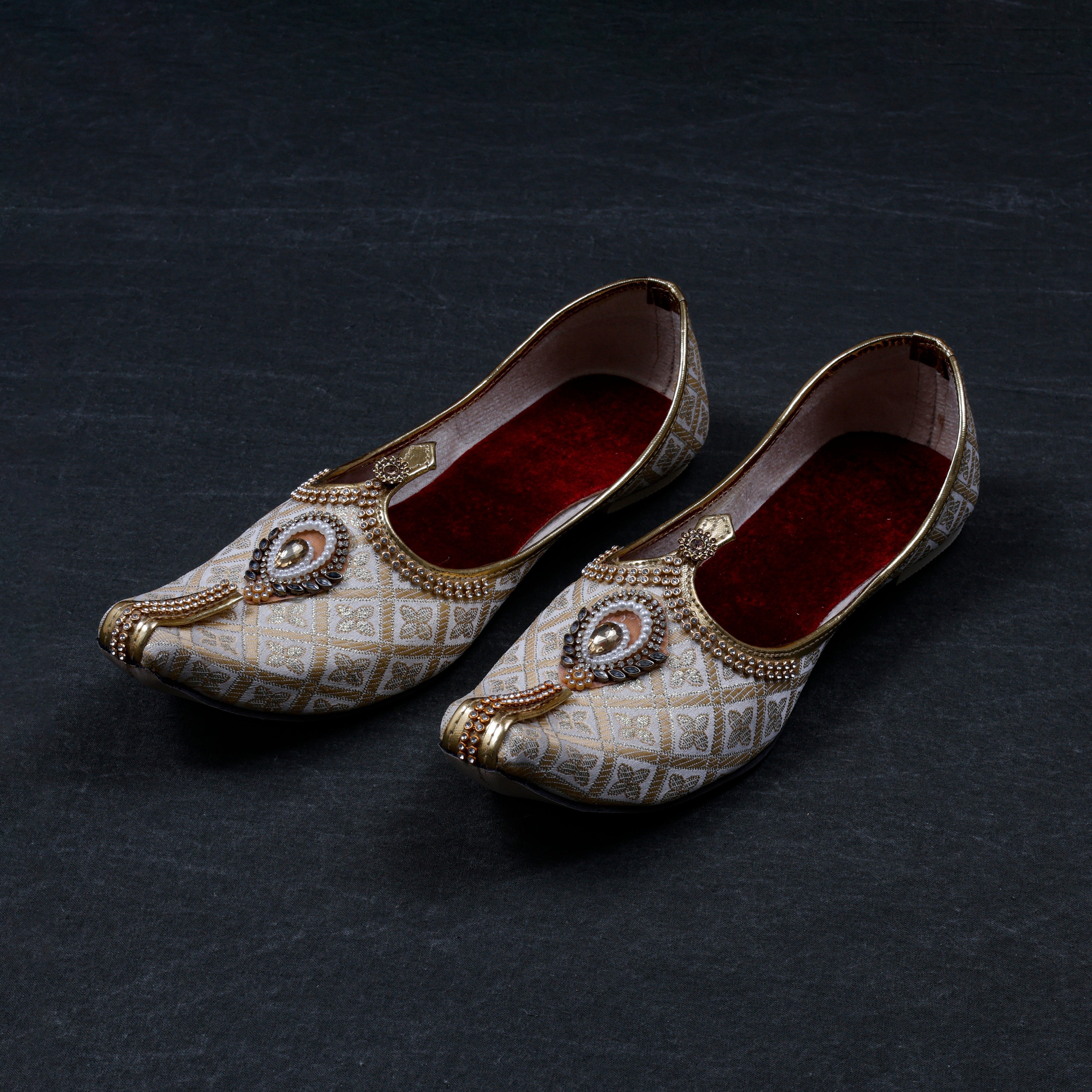 Gold Velvet Traditional Mojari