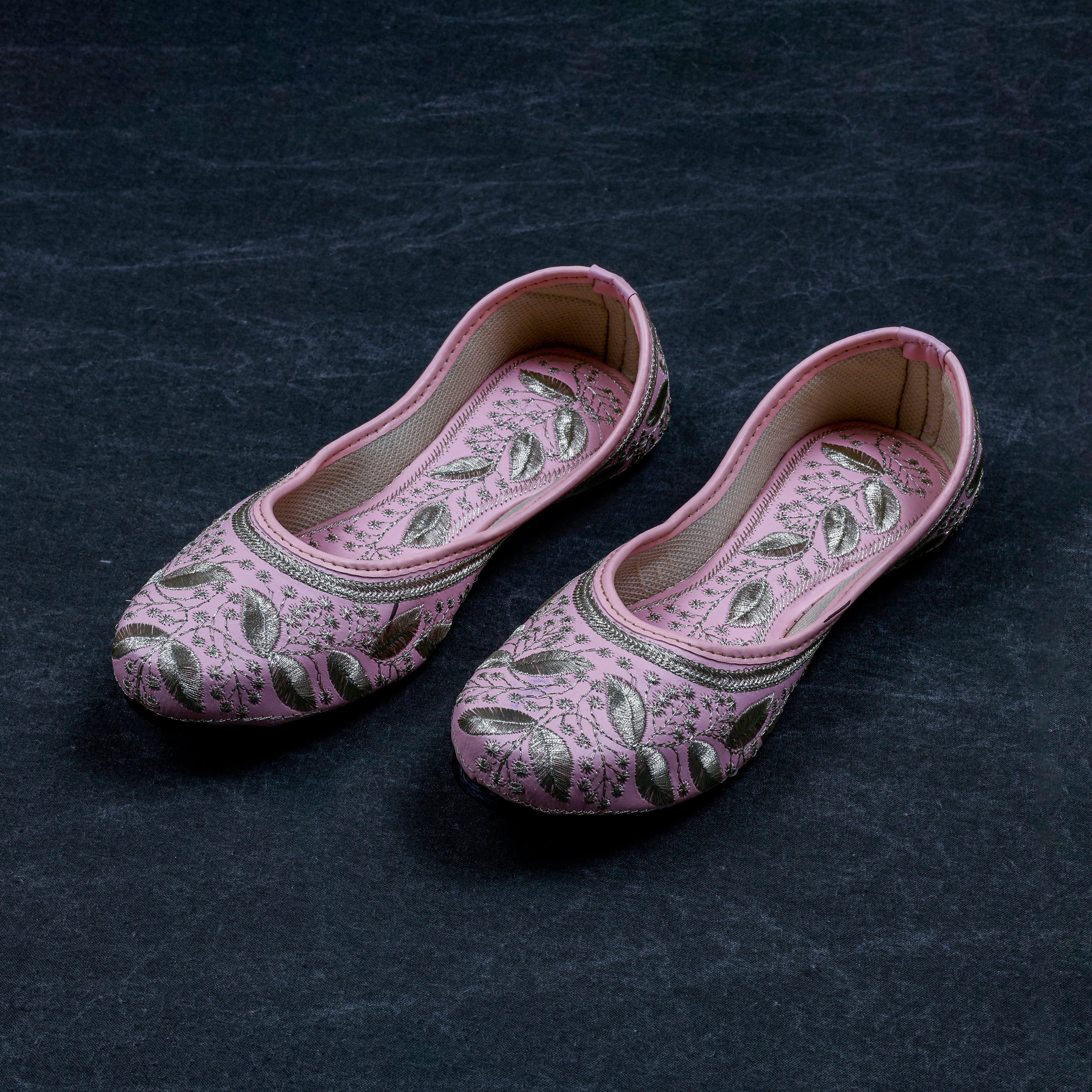 Textured Baby Pink Handcrafted Jutti