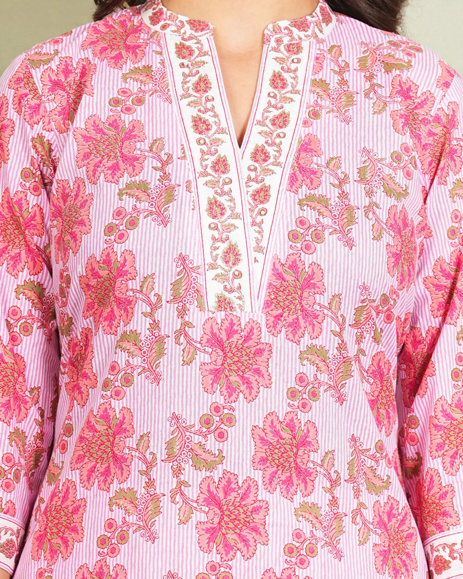 Floral Cotton Kurta Set With Elegant Embroidery