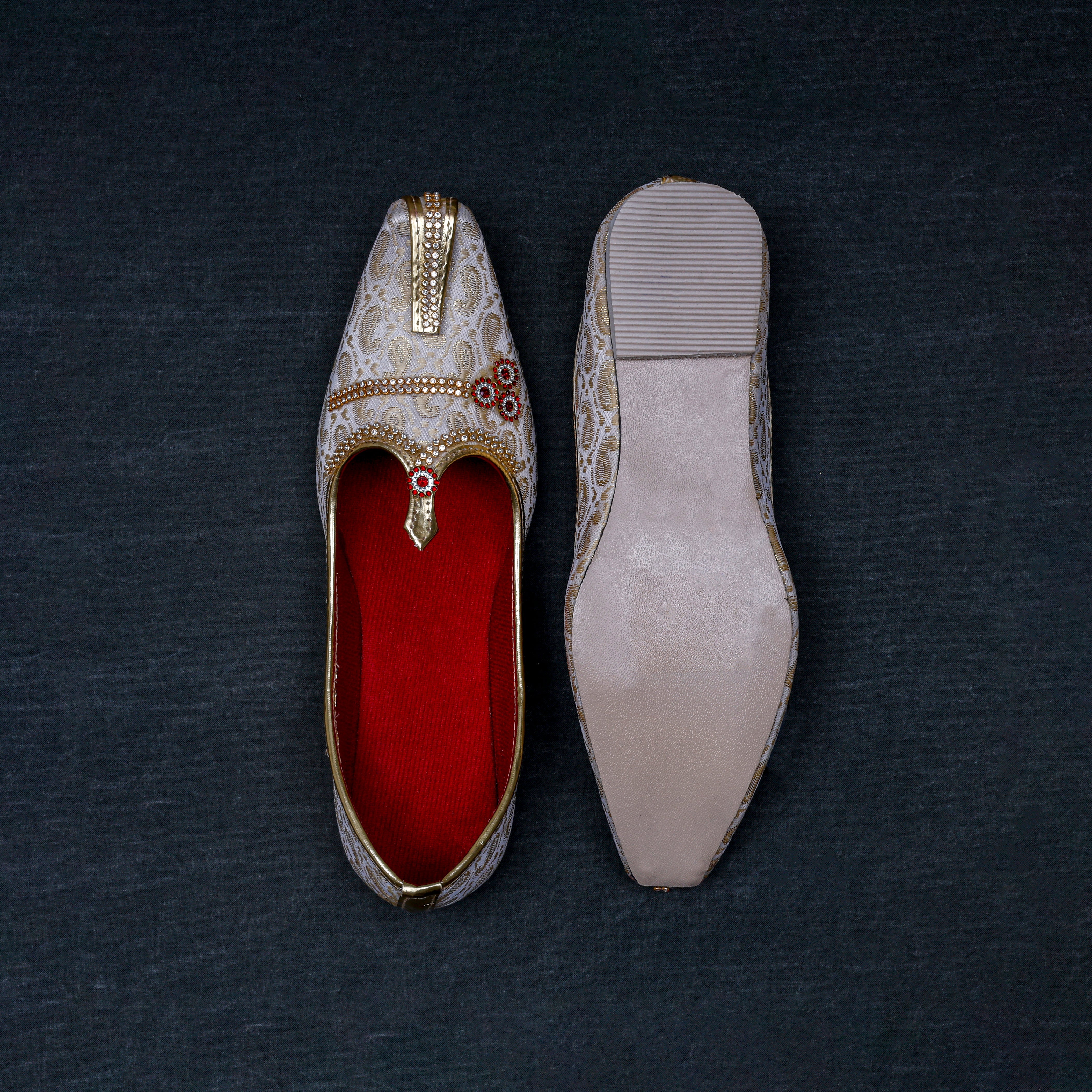 Textured Gold Artisan Ethnic Mojari