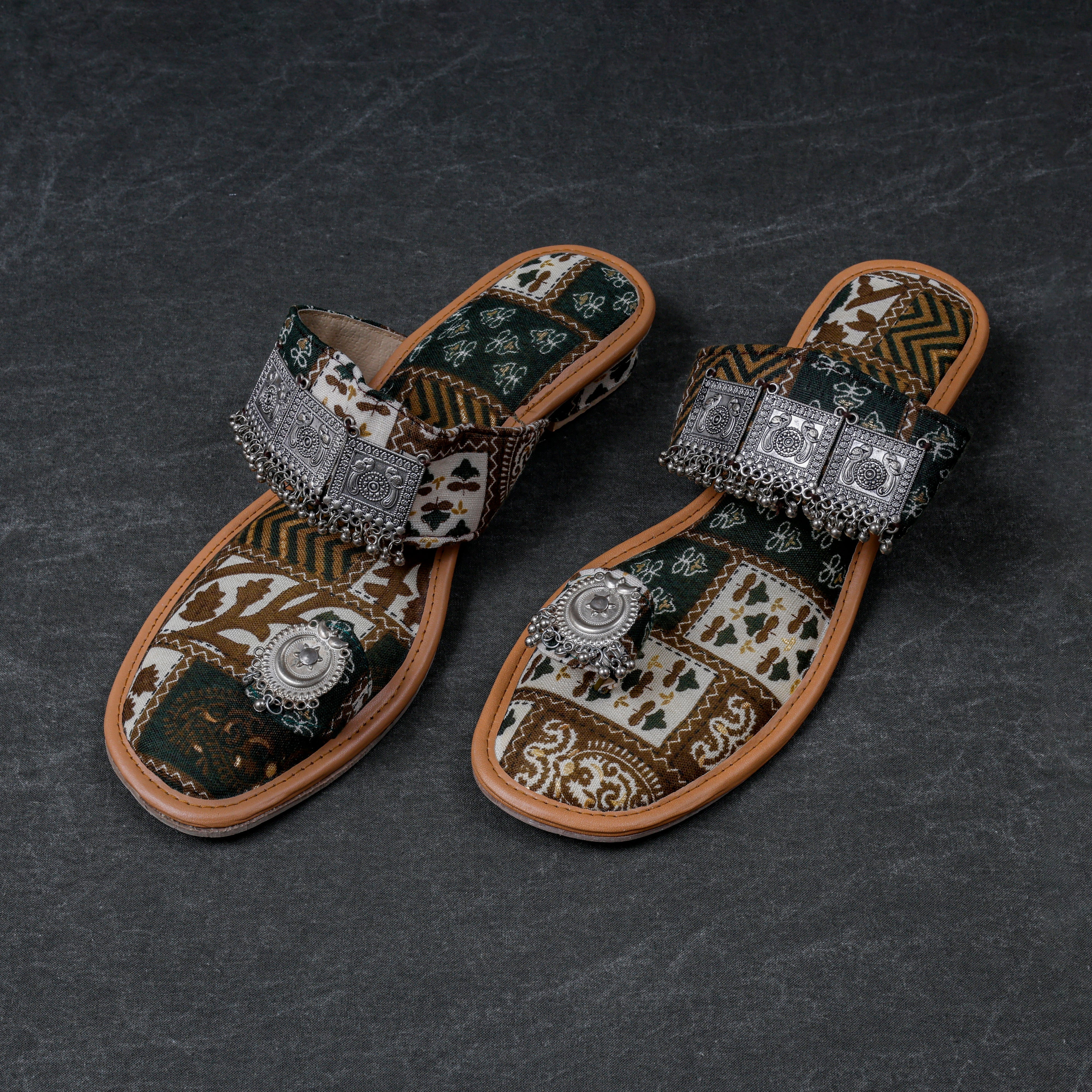 Green Two Tone Ethnic Flats
