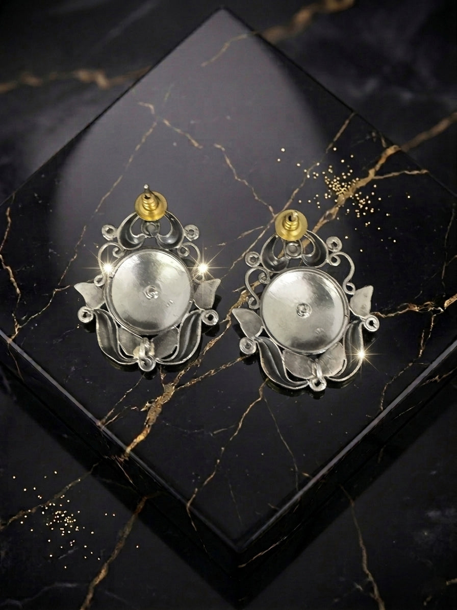 Pearl Polki Glow Studs