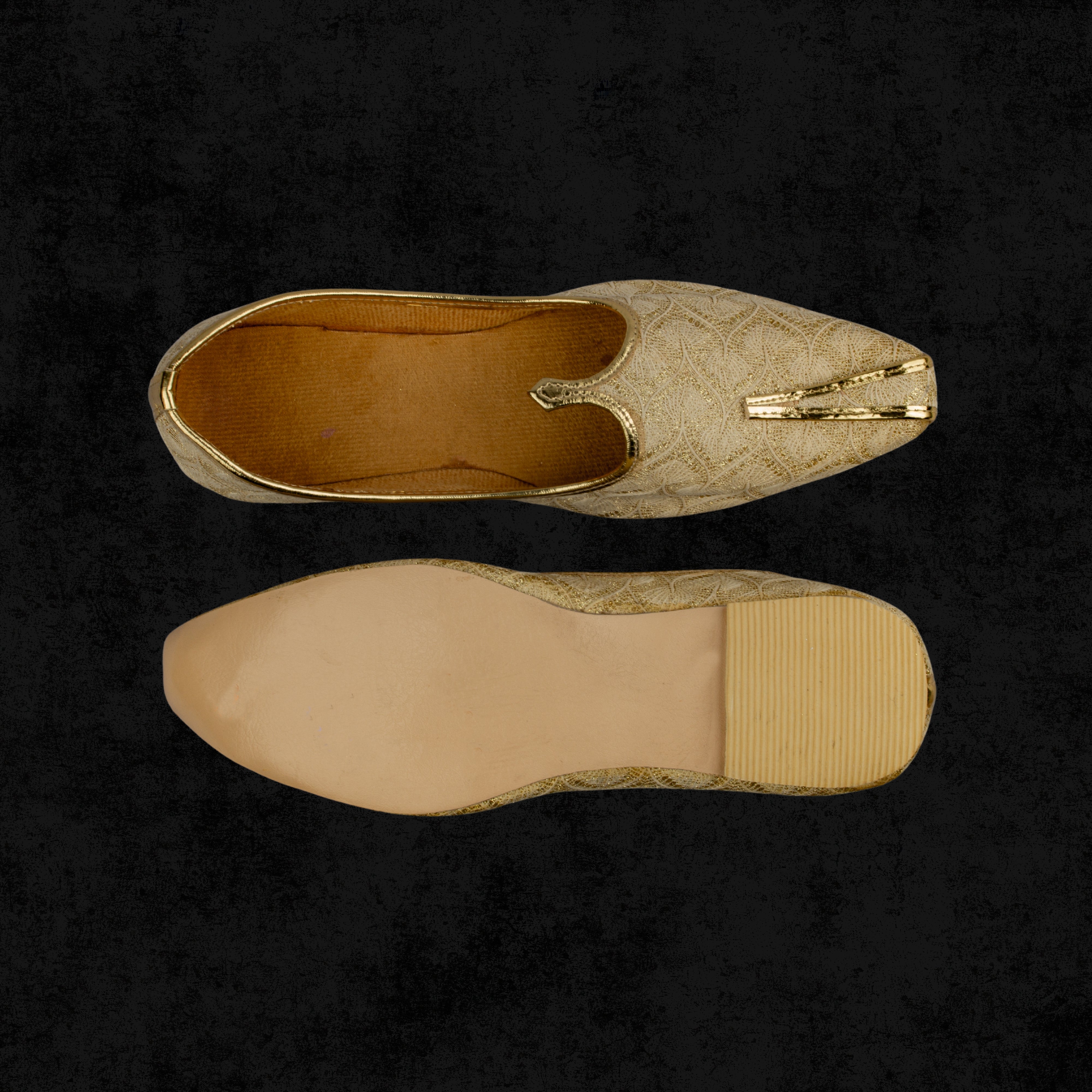 Gold Textured Artisan Pointed Mojaris