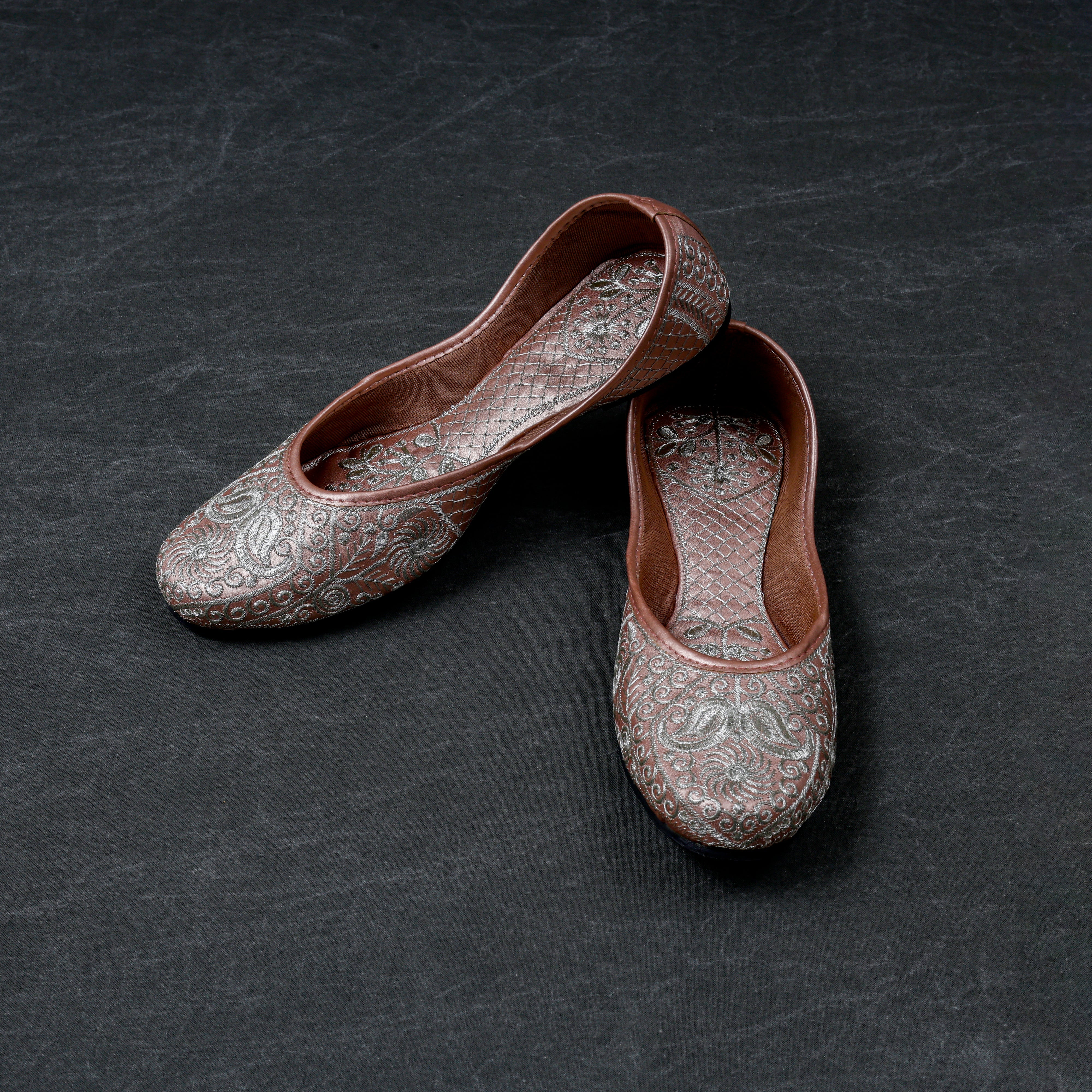 Textured Gold Rexine Jutti