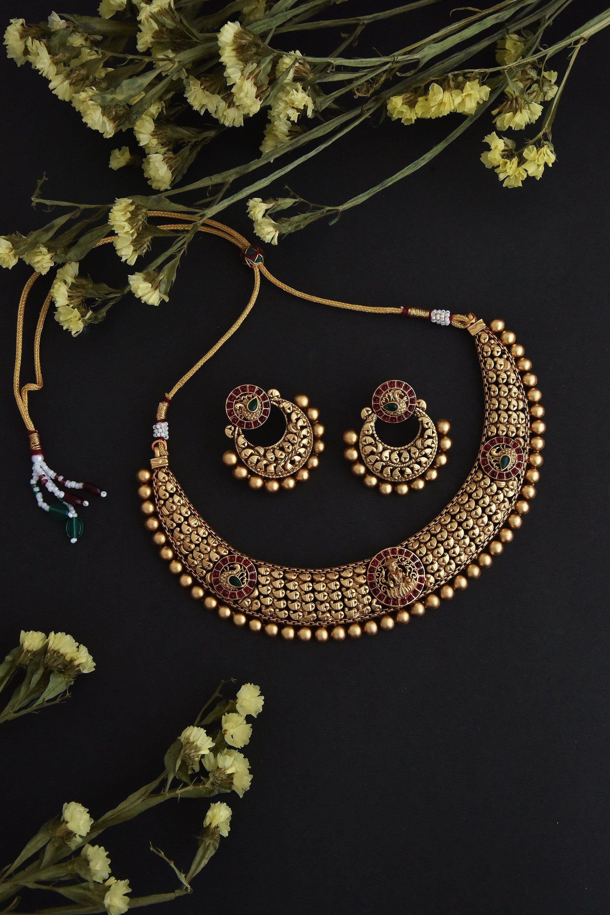 Scarlet Splendor Temple Choker Set - Dyulokha