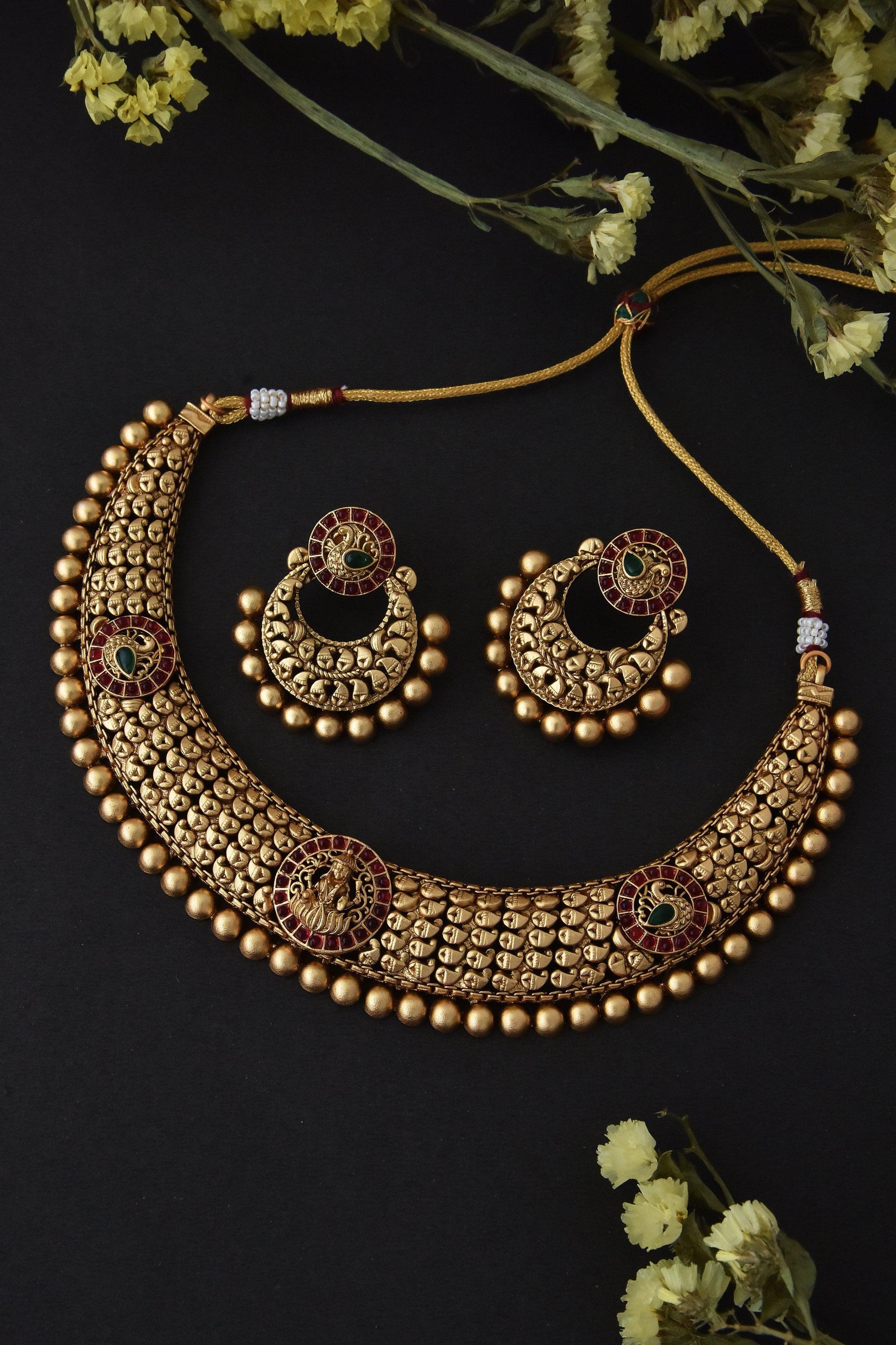 Scarlet Splendor Temple Choker Set - Dyulokha