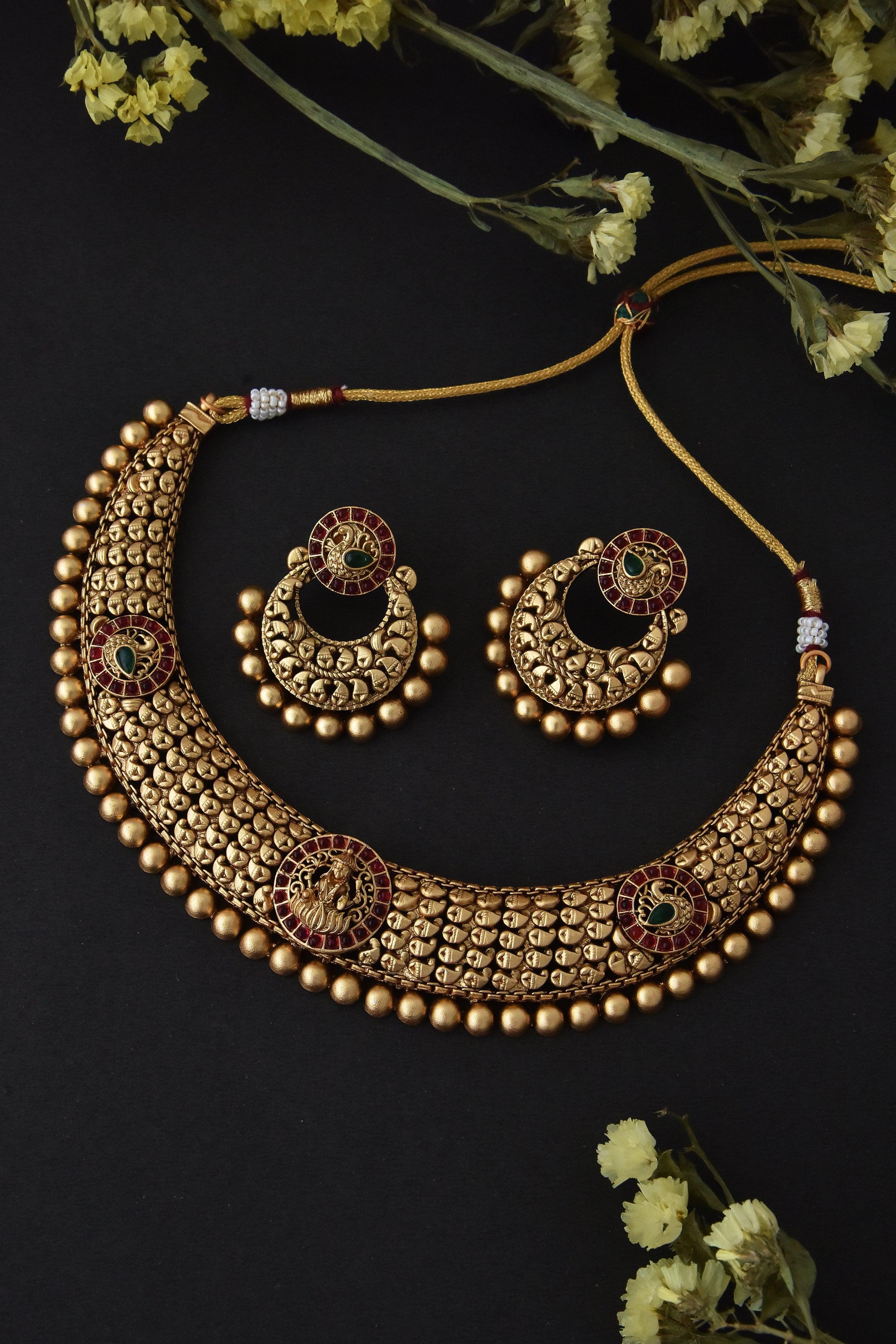 Scarlet Splendor Temple Choker Set - Dyulokha