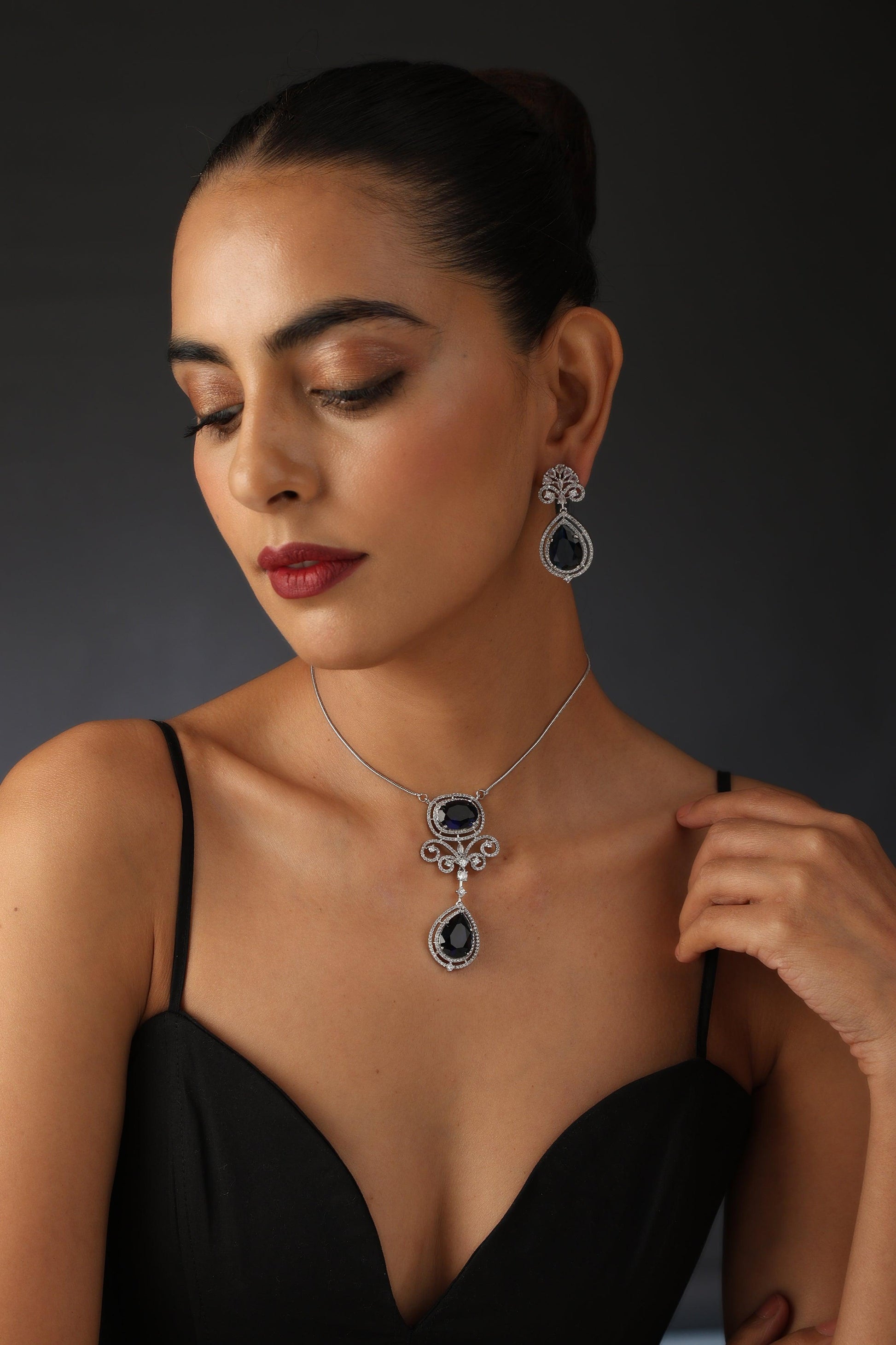 Royal Sapphire Zirconia Necklace Set - Dyulokha