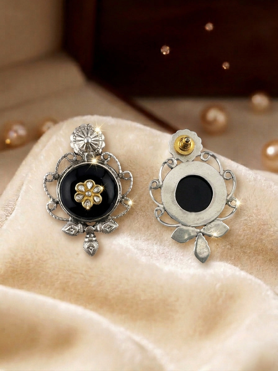 Rich Contrast Studs